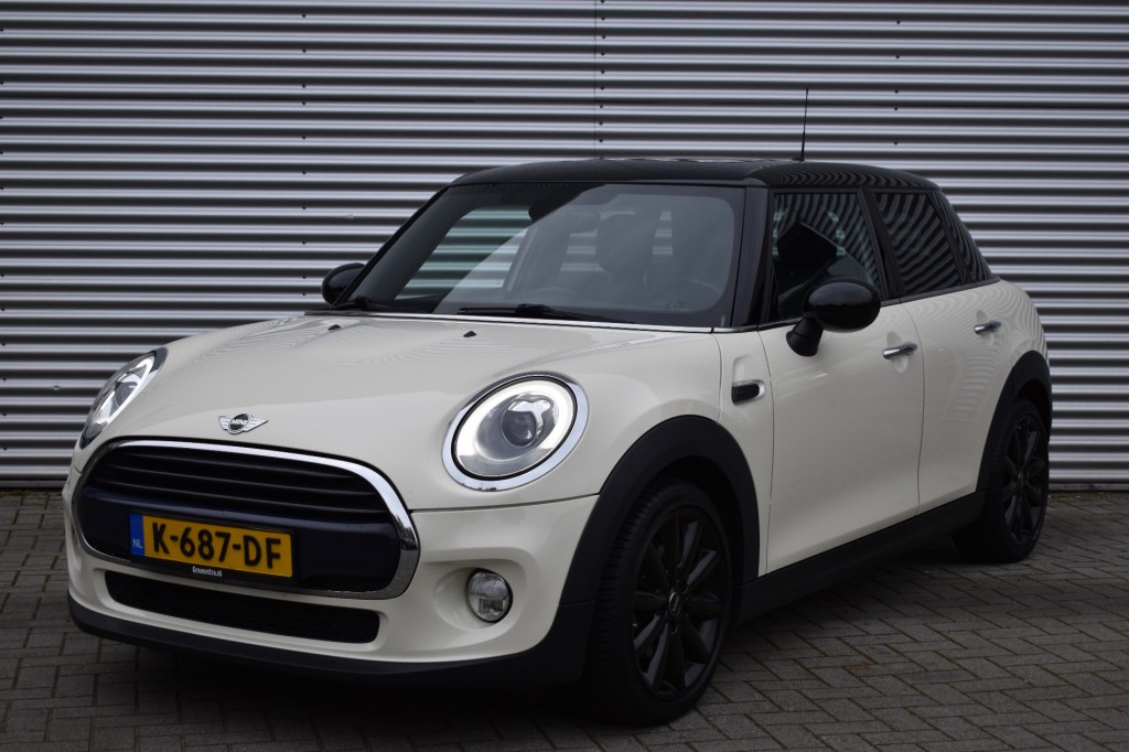 MINI Cooper 1.5 AUT. COOPER / P.DAK / SPORTSTOEL / LED PAKKET / STOEL VERW.