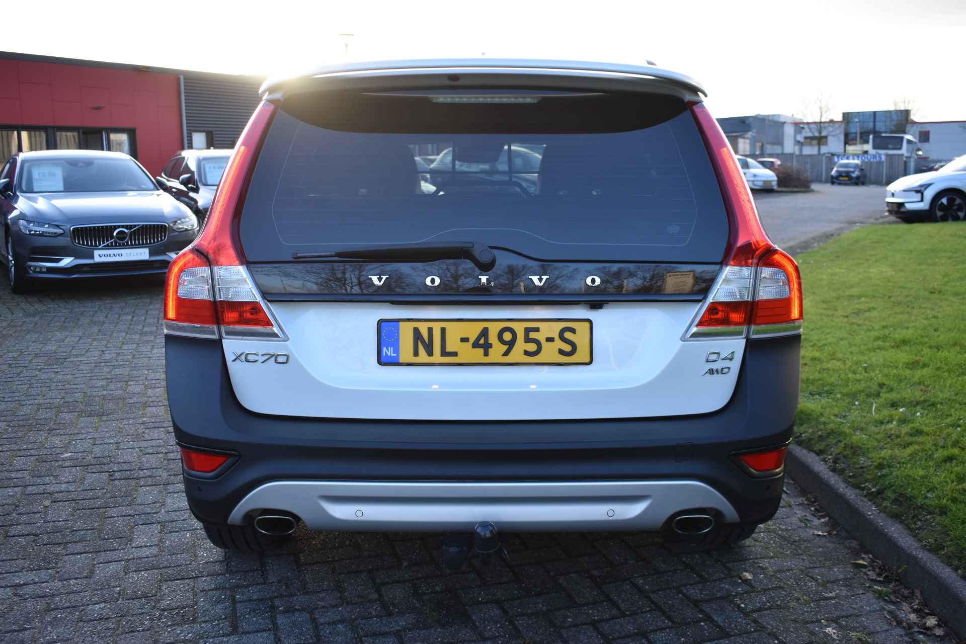 Volvo XC70 D4 181PK Automaat Polar+ ACC | Blis | Trekhaak | Elektr. stoel | Leder | Camera | 18"LMV | Stoelverwarming - 12/39