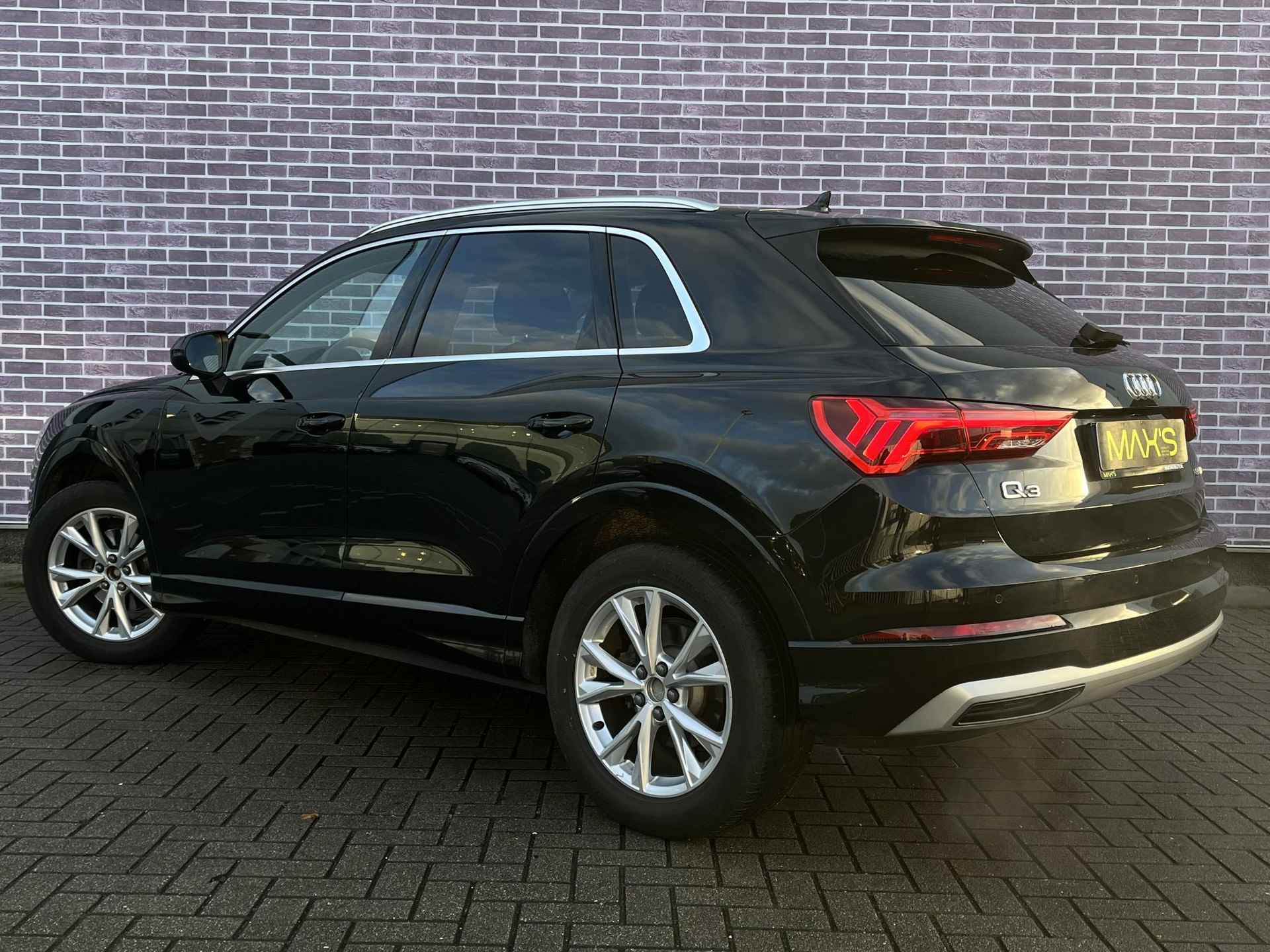 Audi Q3 35 TFSI Advanced Pro Line | Trekhaak | Navigatie | Leder | Cruise Control | Climate Control | Stoelverwarming | Parkeer Sensoren | Led - 10/32