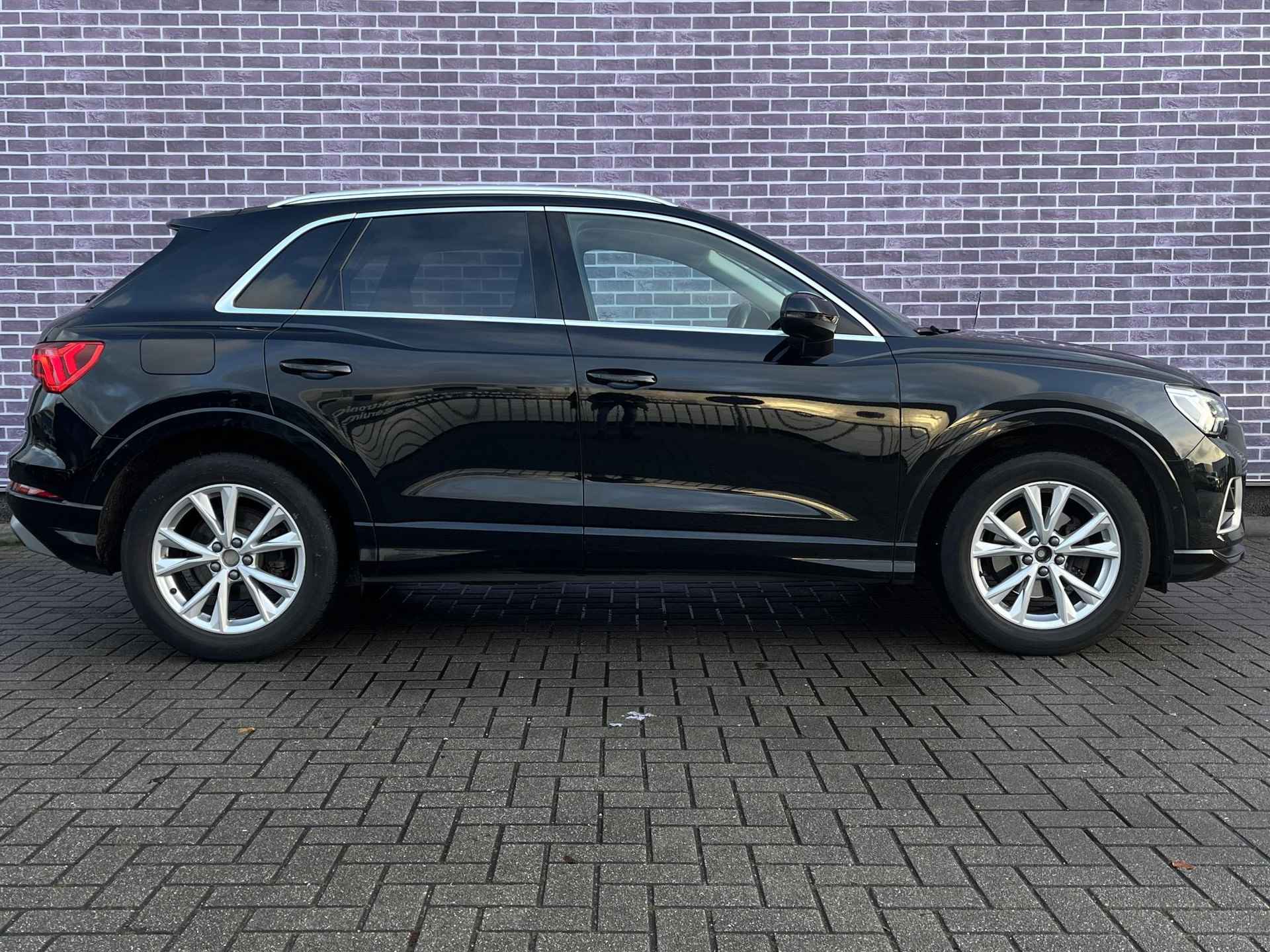 Audi Q3 35 TFSI Advanced Pro Line | Trekhaak | Navigatie | Leder | Cruise Control | Climate Control | Stoelverwarming | Parkeer Sensoren | Led - 16/32