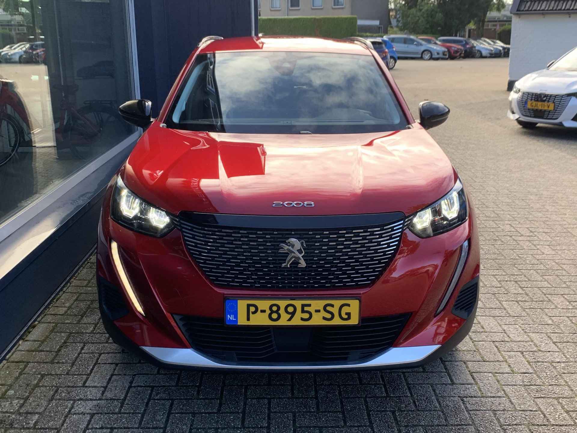 Peugeot 2008 1.2 Turbo 130PK Allure Pack | Automaat | Afneembare Trekhaak | Navigatie | Parkeercamera | Climate Control | Cruise control adaptief | DAB | LED. - 5/44