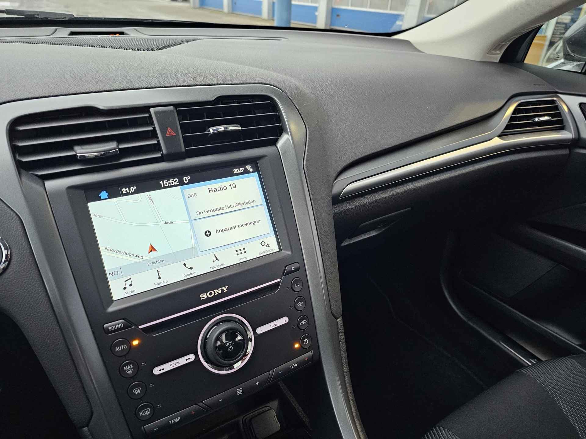 Ford Mondeo 1.5 Ecoboost Titanium 160pk Trekhaak | Panorama dak | 18'' velgen | All Season banden| SONY Audio | Voorruit verwarming | Climate control | Lane assist etc. - 14/34