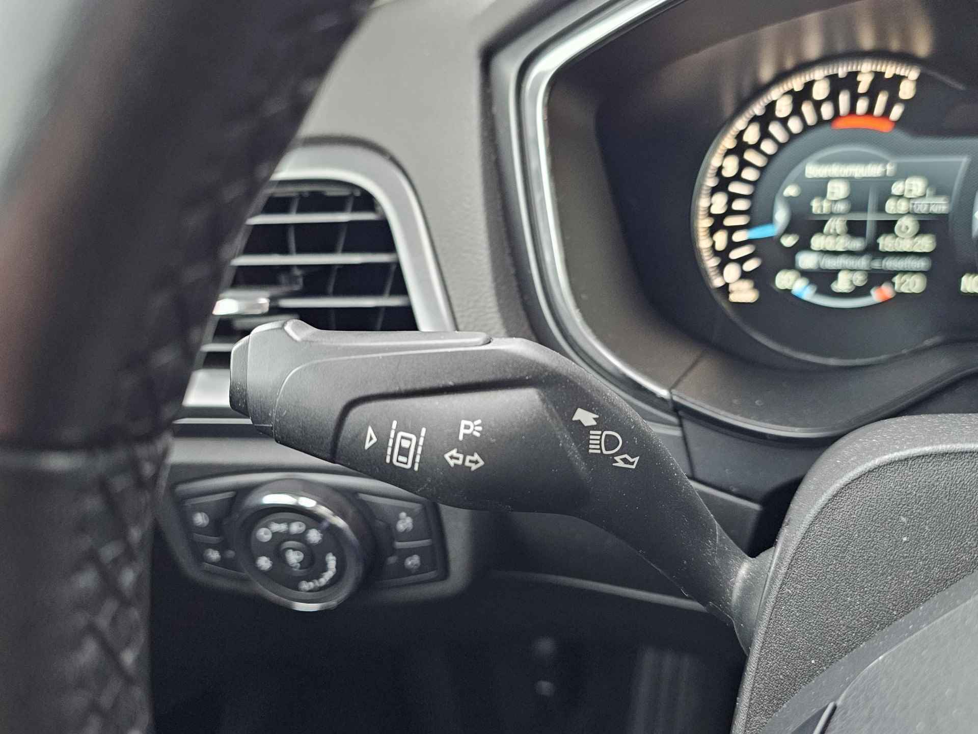 Ford Mondeo 1.5 Ecoboost Titanium 160pk Trekhaak | Panorama dak | 18'' velgen | All Season banden| SONY Audio | Voorruit verwarming | Climate control | Lane assist etc. - 19/34