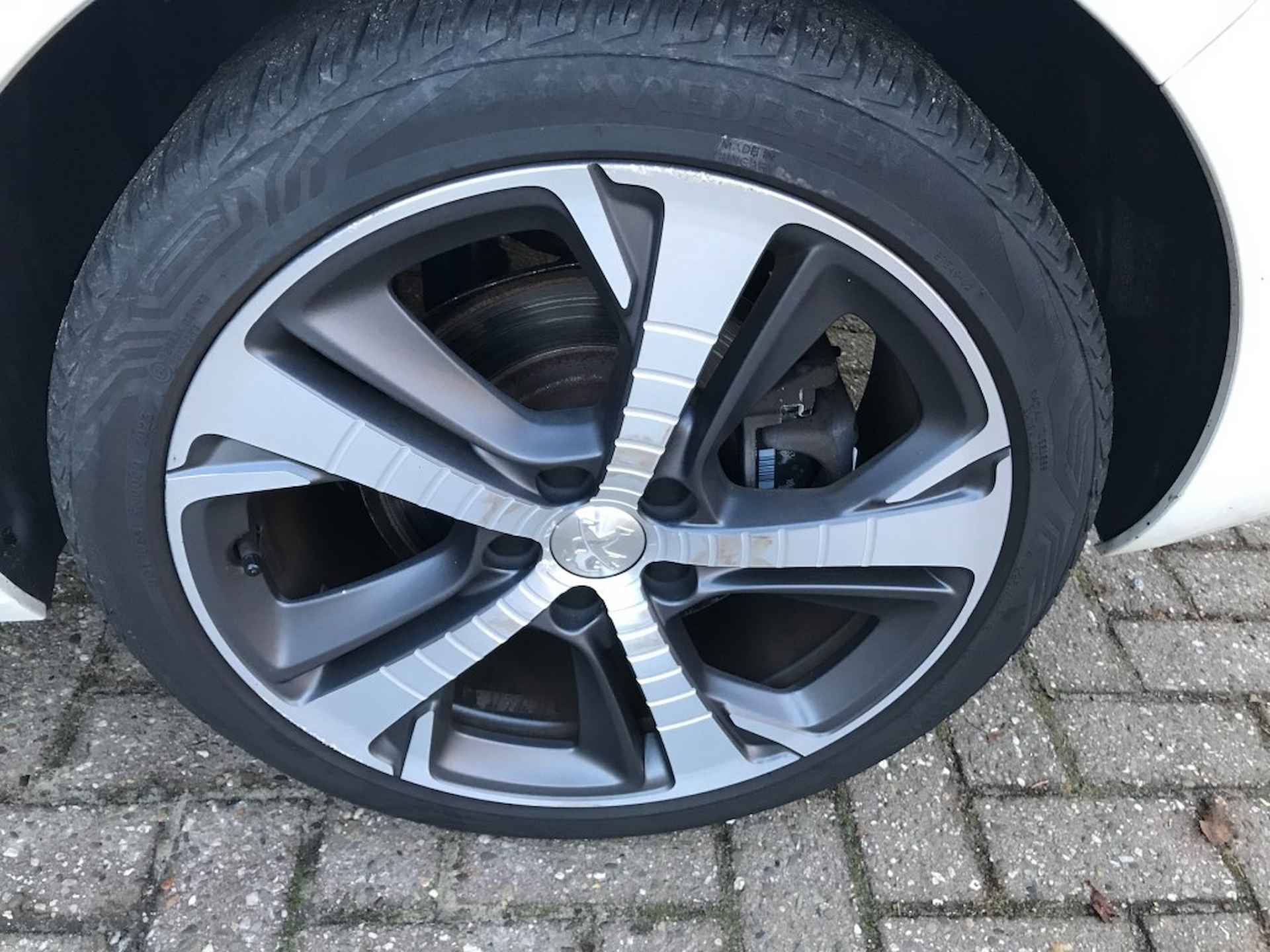 PEUGEOT 308 2.0 BLUEHDI GT **Trekhaak/Stoel massage/denon** - 30/34