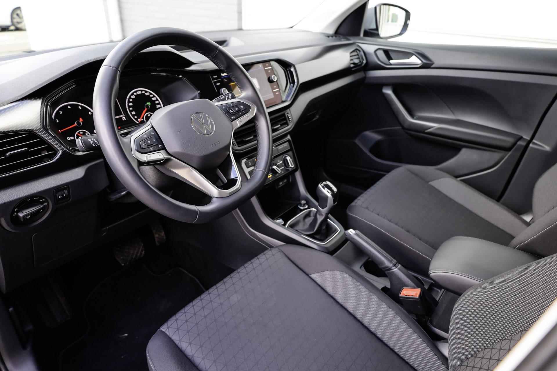 Volkswagen T-Cross 1.0 TSI 110pk DSG Life | Stoelverwarming | Camera | Cruise Control Adaptief - 20/44