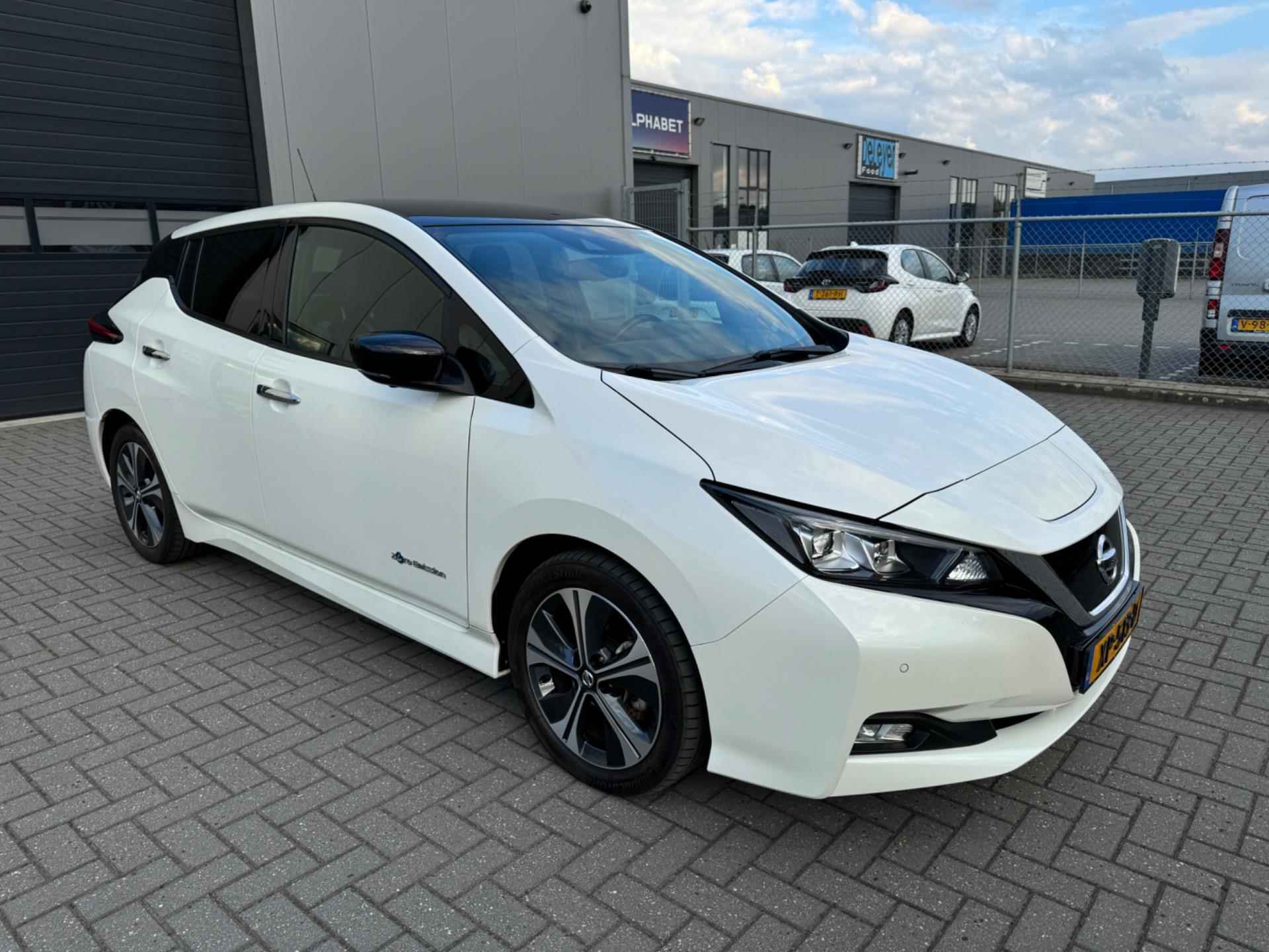 Nissan LEAF Tekna 40 kWh na subsidie 12999,- - 4/16