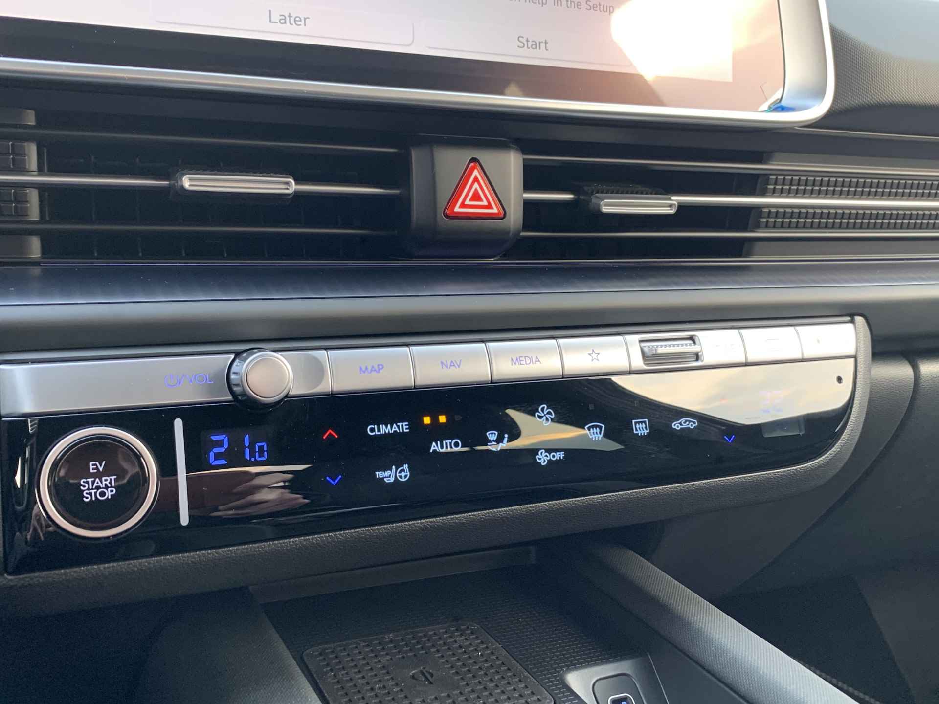 Hyundai IONIQ 6 Connect 77 kWh Volledig Elektrisch met 610 KM RANGE WLTP, Navigatie en Stoelverwarming Direct leverbaar! - 19/31