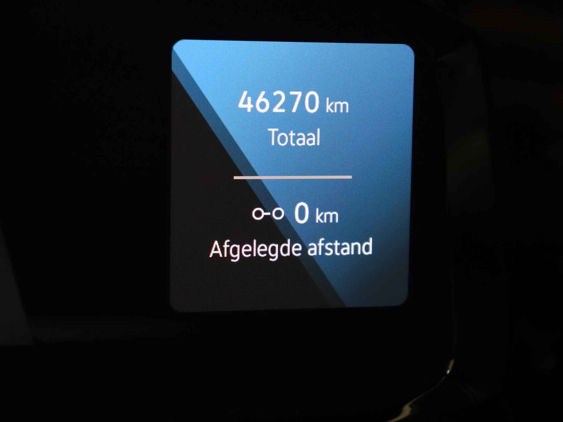 Volkswagen Golf 1.0 eTSI Life 5 deurs Automaat | Navigatie by App | Climate Control | Lichtmetalen Velgen - 9/33