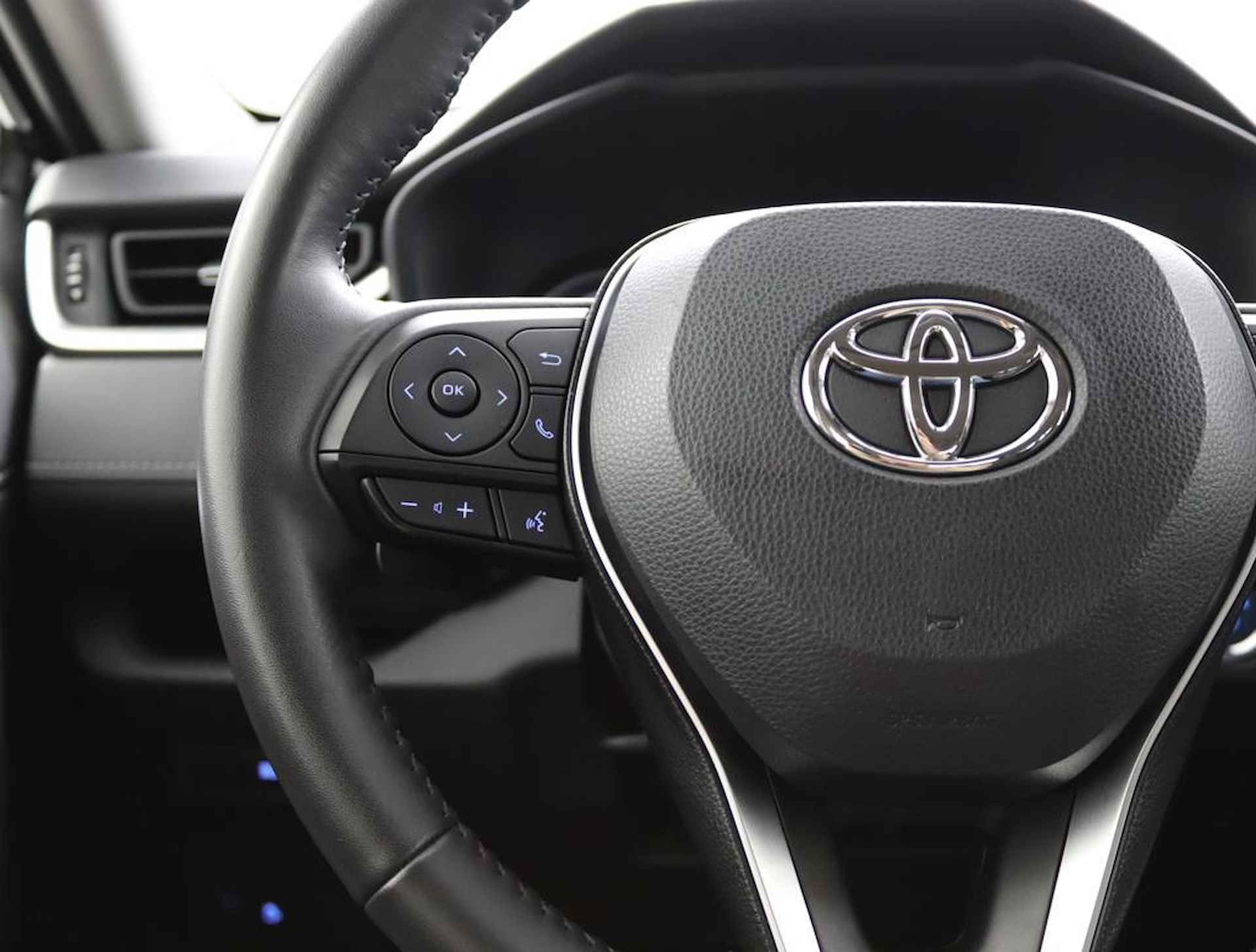 Toyota RAV4 2.5 Hybrid Active | Adaptive Cruise Control | Achteruitrijcamera | Navigatie via Apple Carplay Android Auto | - 19/56