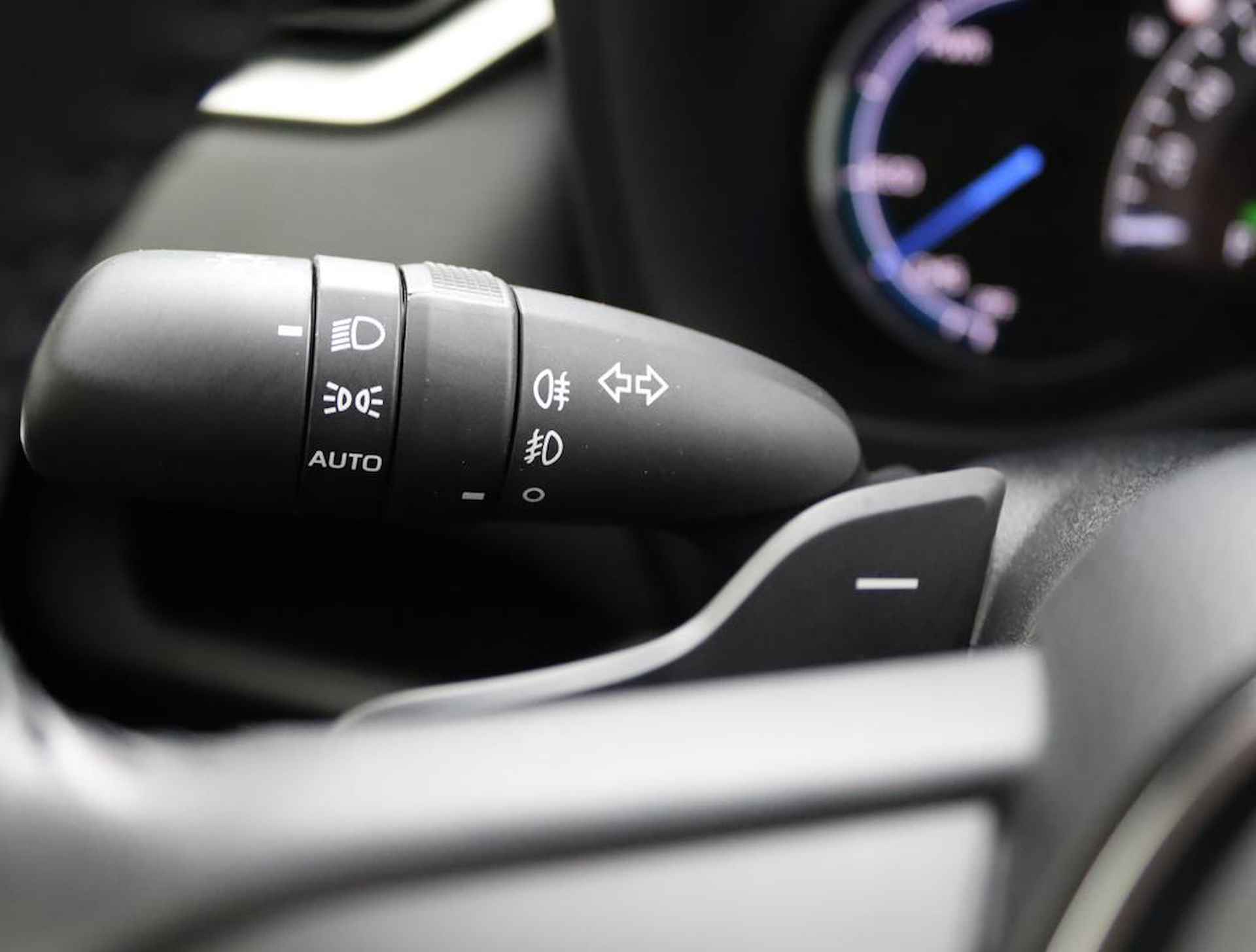 Toyota RAV4 2.5 Hybrid Active | Adaptive Cruise Control | Achteruitrijcamera | Navigatie via Apple Carplay Android Auto | - 43/56