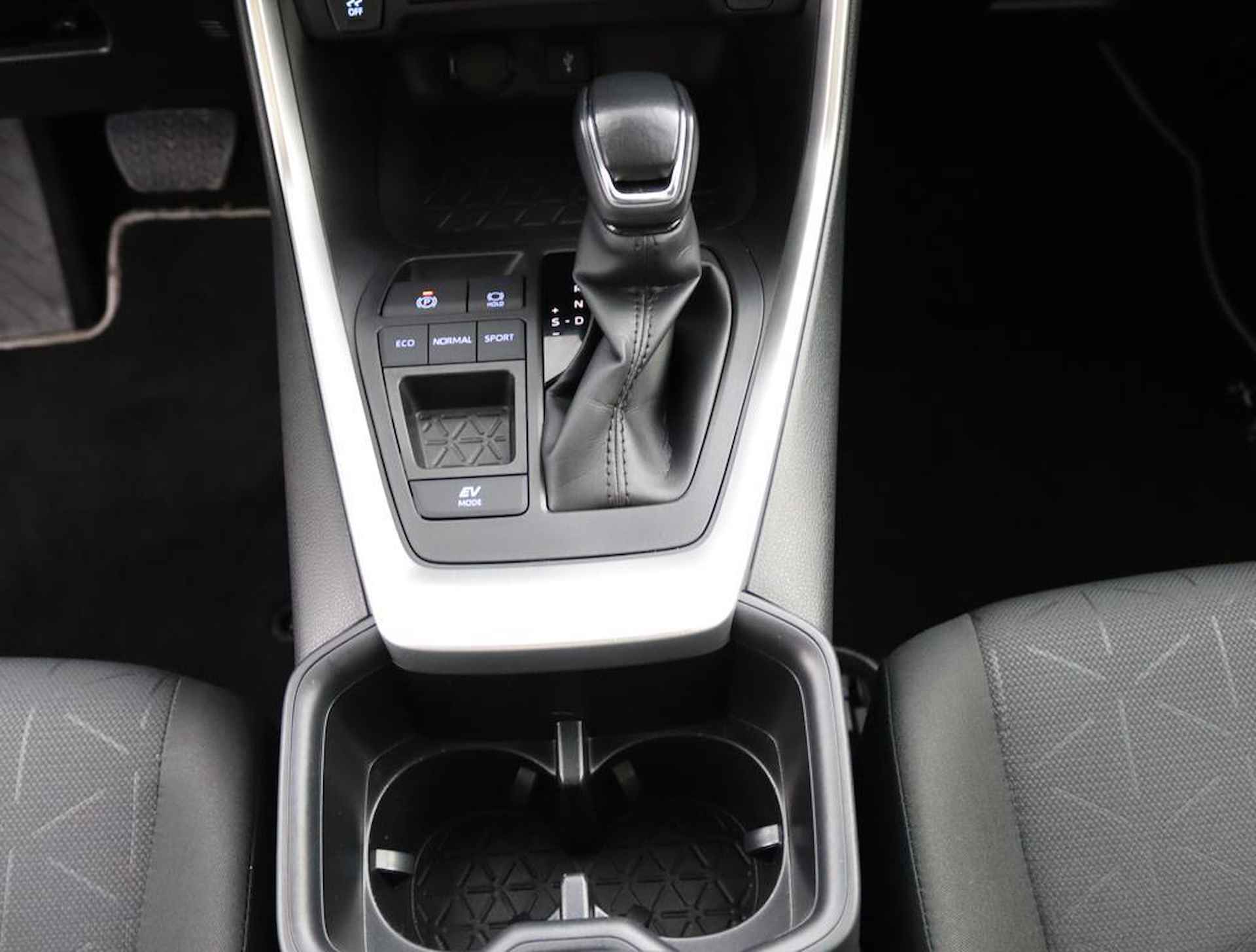 Toyota RAV4 2.5 Hybrid Active | Adaptive Cruise Control | Achteruitrijcamera | Navigatie via Apple Carplay Android Auto | - 49/56