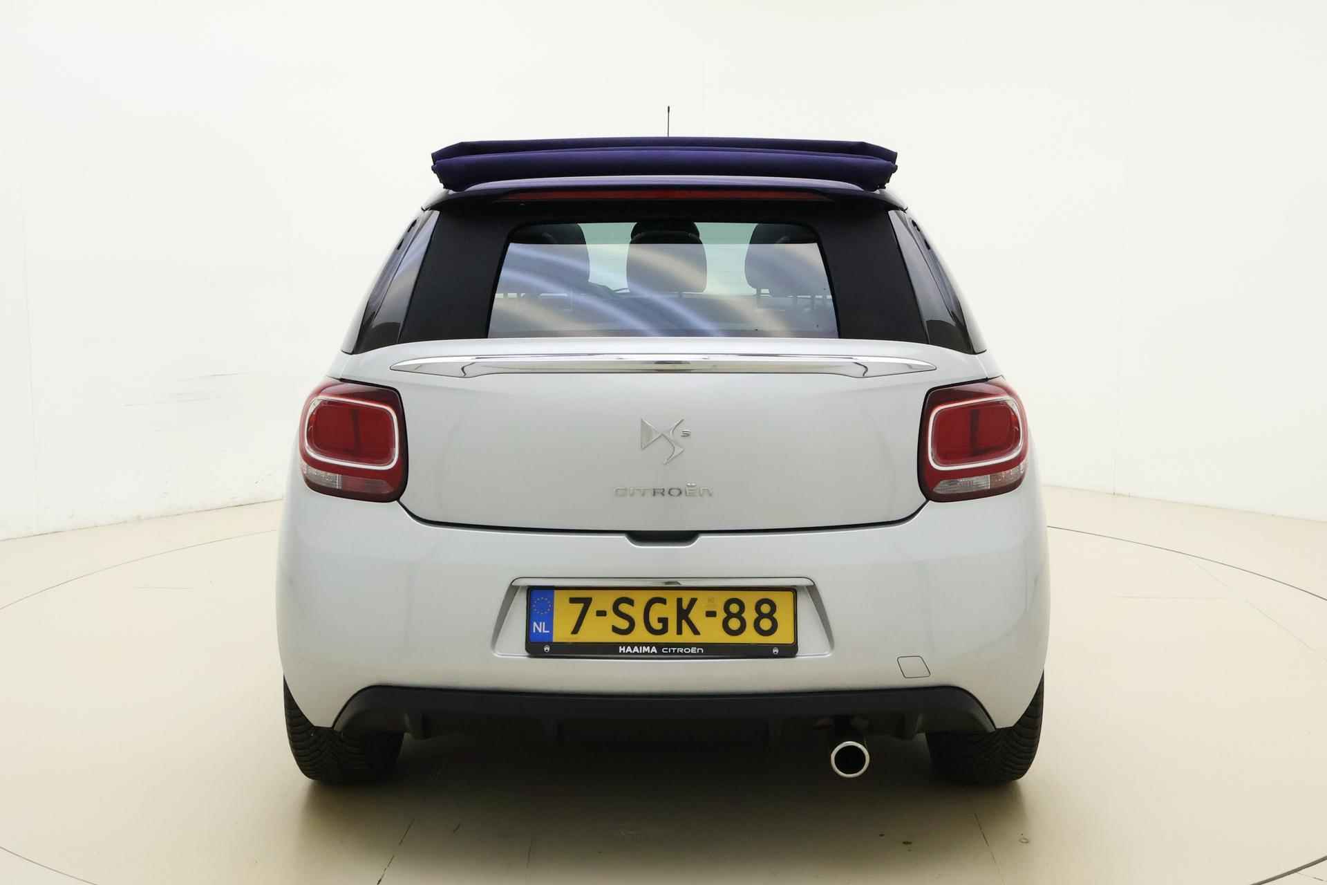 Citroen DS3 Cabrio 1.2 VTi Chic 81pk | Climate Control | Navigatie | 1e Eigenaar | Parkeersensoren Achter | Cruise Control | Bluetooth - 12/32