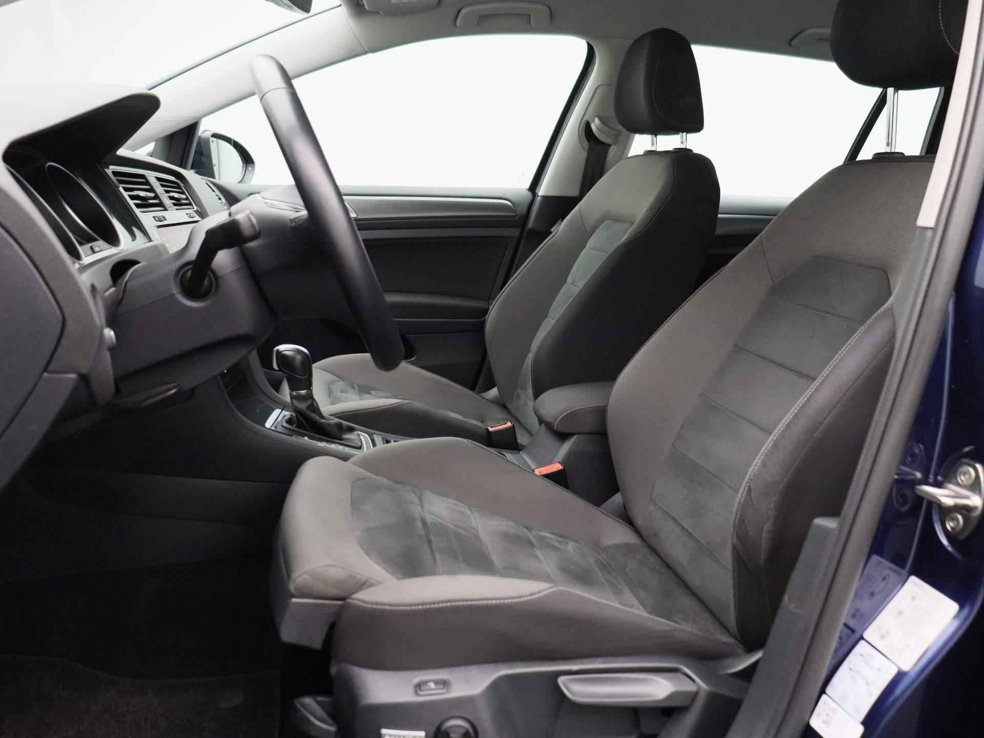 Volkswagen Golf Variant 1.0 TSI Comfortline Business 116 PK DSG | Automaat | Apple Carplay | Android Auto | Ergo-Active Comfort Stoelen | Stoelmassage | Navigatie | Parkeersensoren | Stoelverwarming | DAB Radio | - 13/36