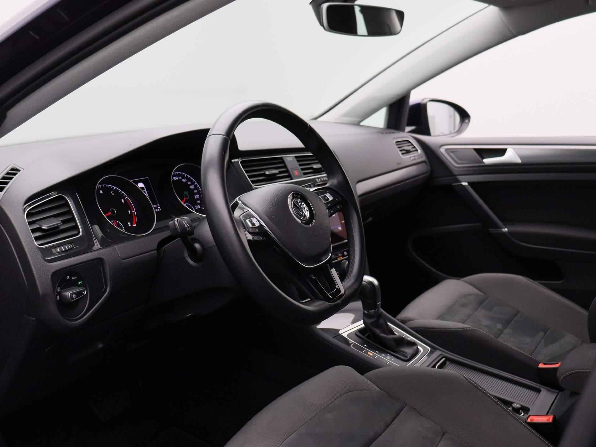 Volkswagen Golf Variant 1.0 TSI Comfortline Business 116 PK DSG | Automaat | Apple Carplay | Android Auto | Ergo-Active Comfort Stoelen | Stoelmassage | Navigatie | Parkeersensoren | Stoelverwarming | DAB Radio | - 31/36