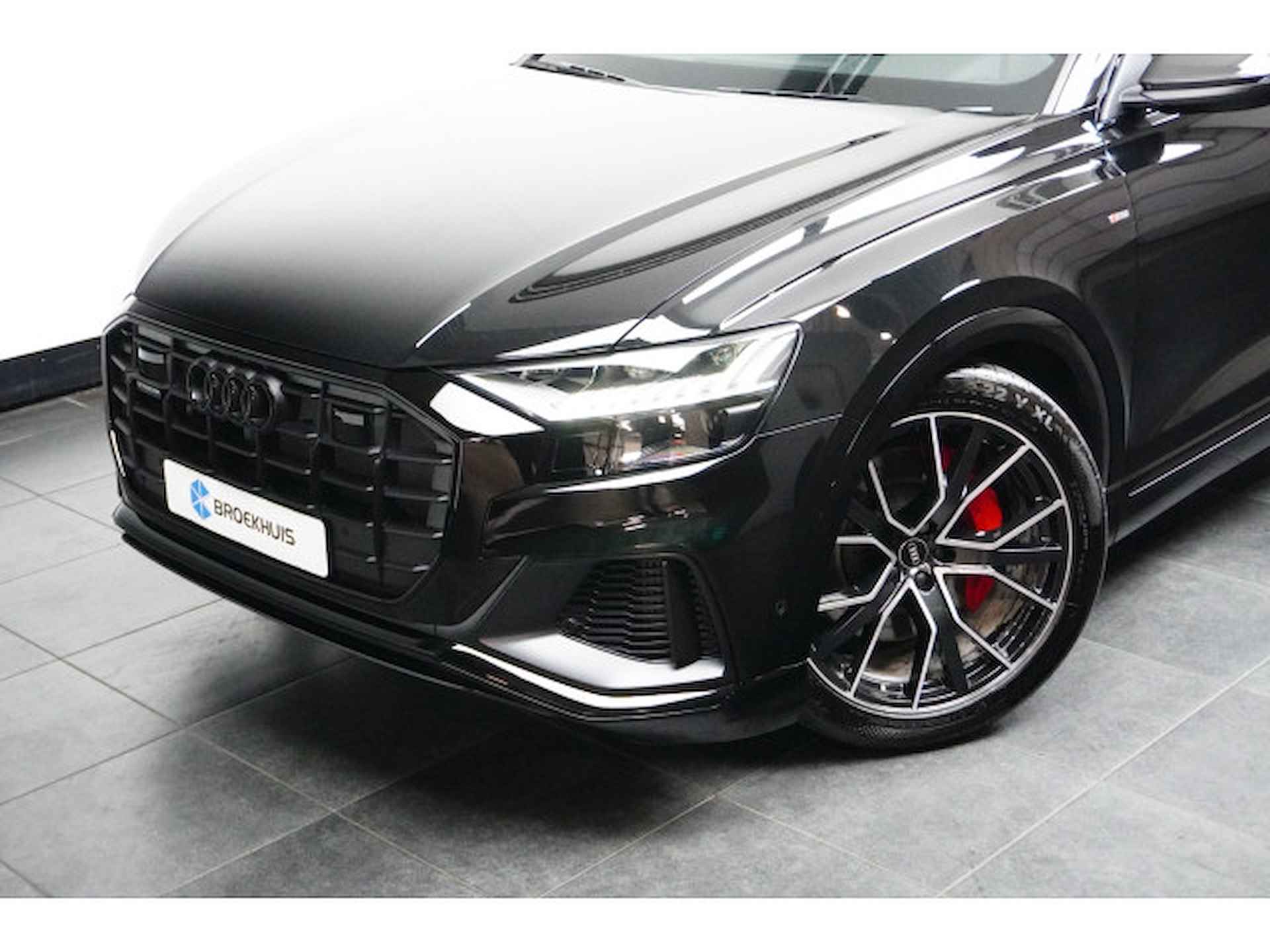 Audi Q8 60 TFSI e quattro Pro Line S Competition - 4/25