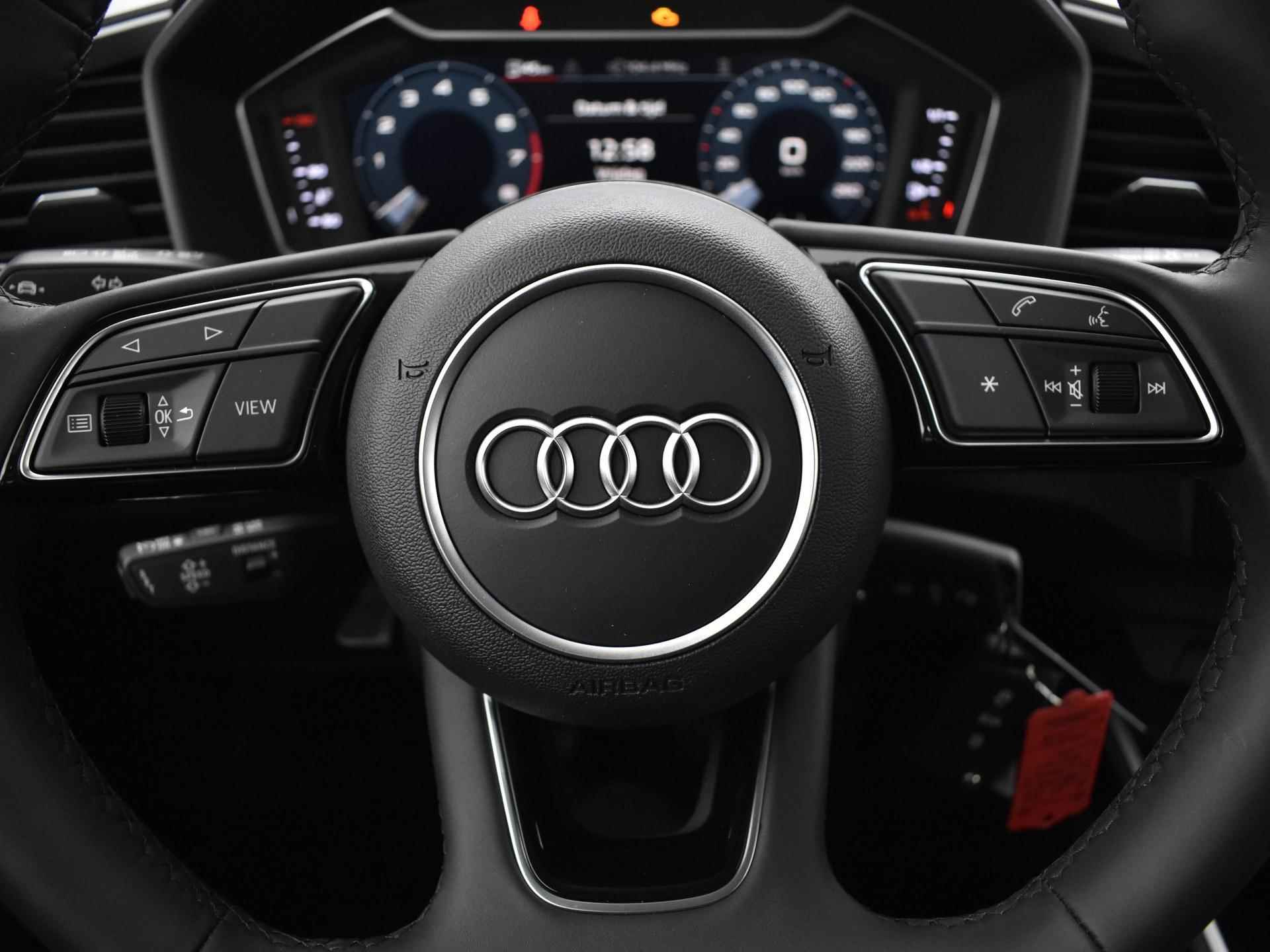 Audi A1 sportback Advanced edition 25 TFSI 95 pk Sportback 5 Audi A1 Sportback 25 TFSI Advanced edition · Adaptive cruise control · Afgevlakt sportstuur · Dak in contrastkleur zwart - 16/40