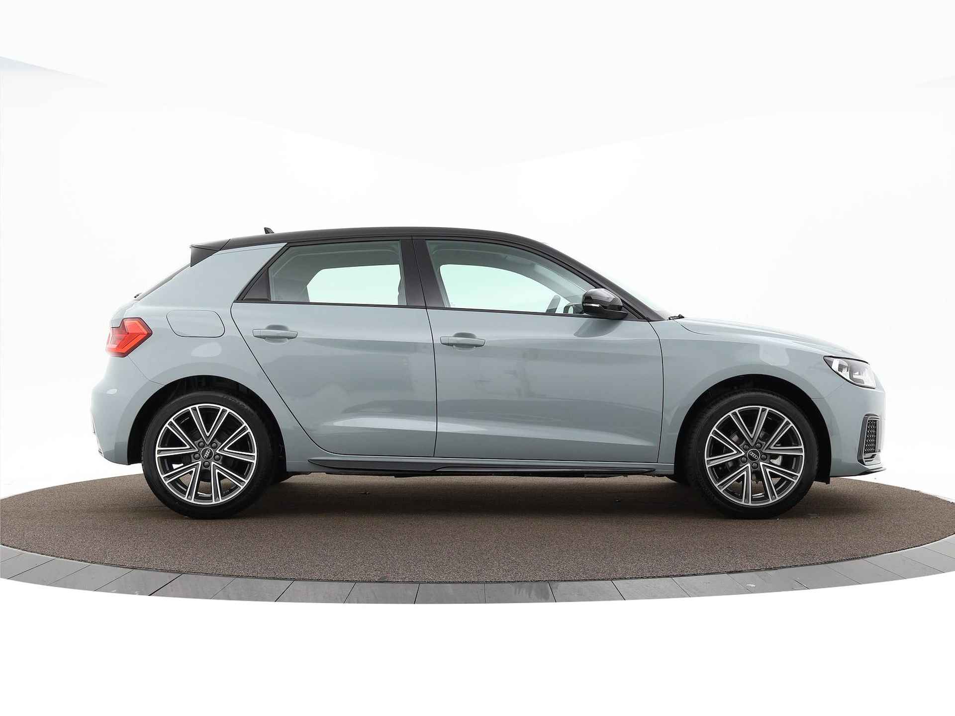 Audi A1 sportback Advanced edition 25 TFSI 95 pk Sportback 5 Audi A1 Sportback 25 TFSI Advanced edition · Adaptive cruise control · Afgevlakt sportstuur · Dak in contrastkleur zwart - 31/40