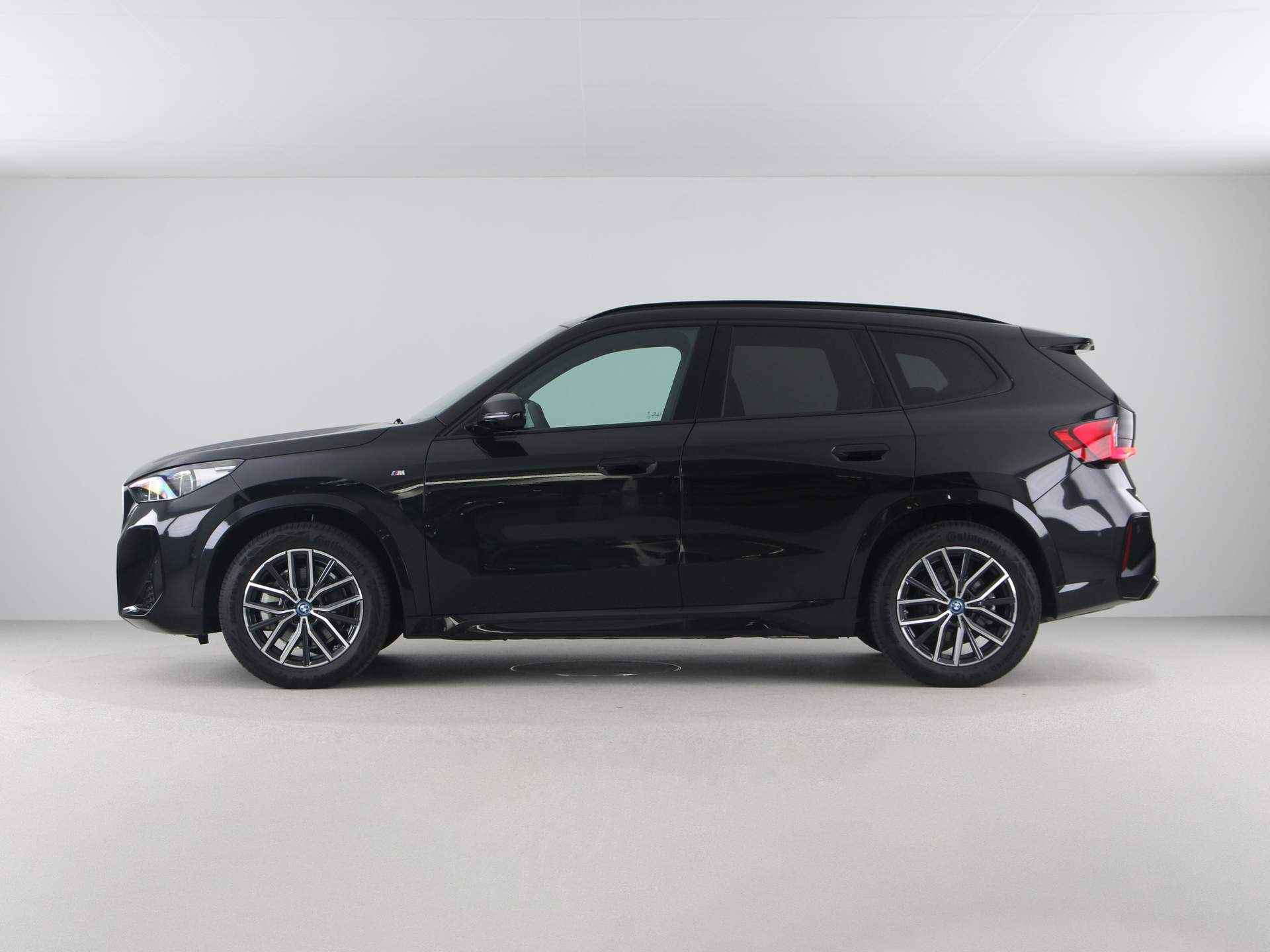 BMW iX1 xDrive30 Launch Edition 67 kWh - 13/23