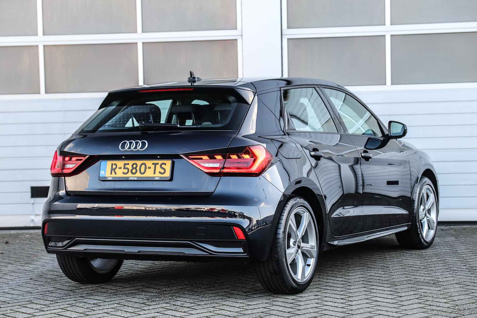 Audi A1 Sportback 25 TFSI 95pk Advanced Edition | PDC | Apple Carplay/Android Auto - 2/32