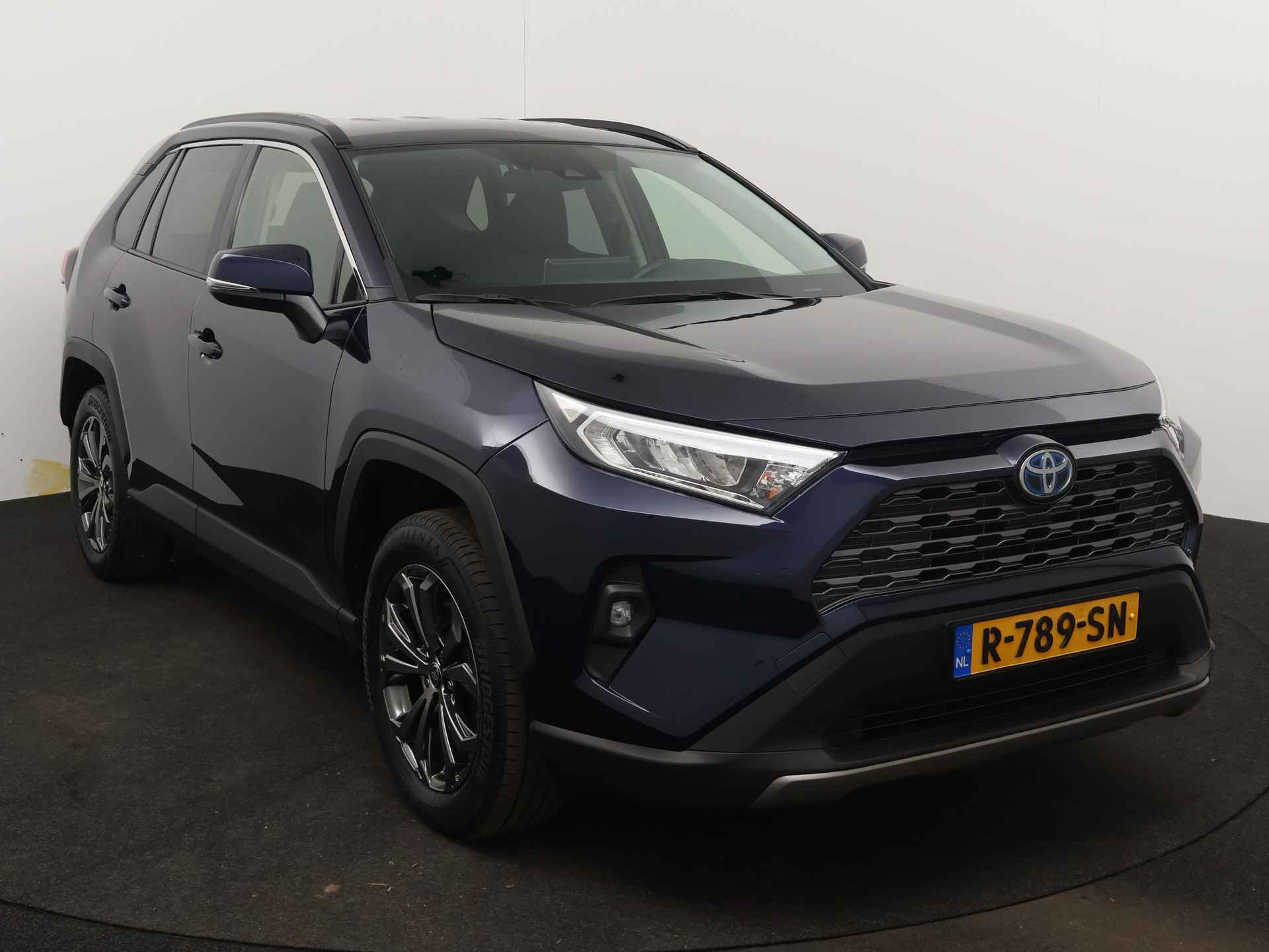 Toyota RAV4 2.5 Hybrid Dynamic | Parkeersensoren achter | Camera | LM velgen | Cruise Control Adaptief | Climate Control | - 28/44