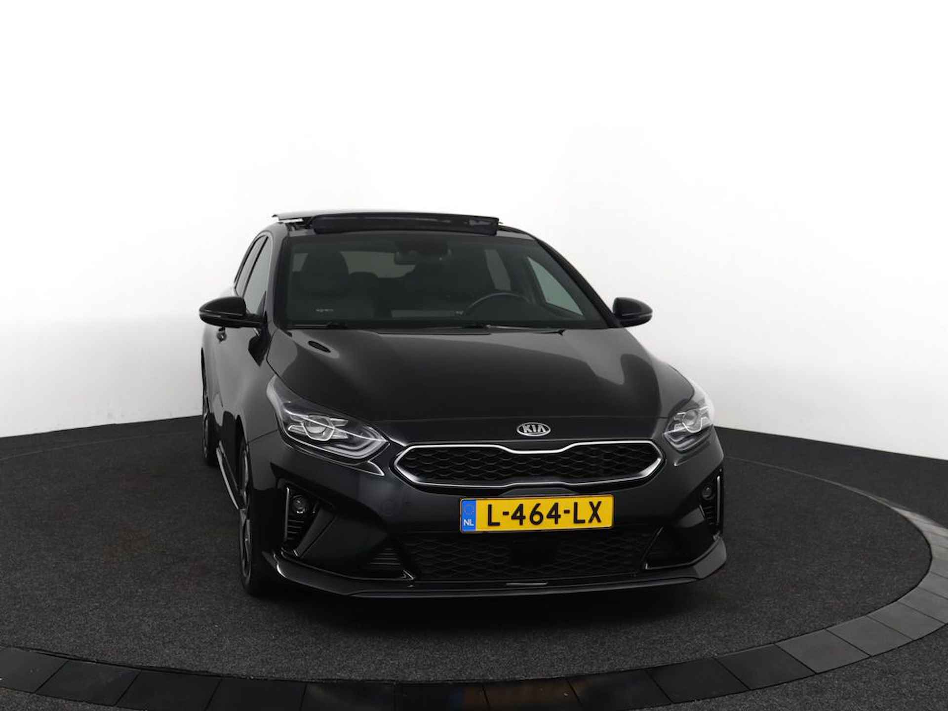 Kia ProCeed 1.5 T-GDI GT-Line Automaat Navigatie - Cruise Control - Apple Carplay/Android Auto - Stoel-/stuurverwarming - Fabrieksgarantie tot 05-2028 - 10/53