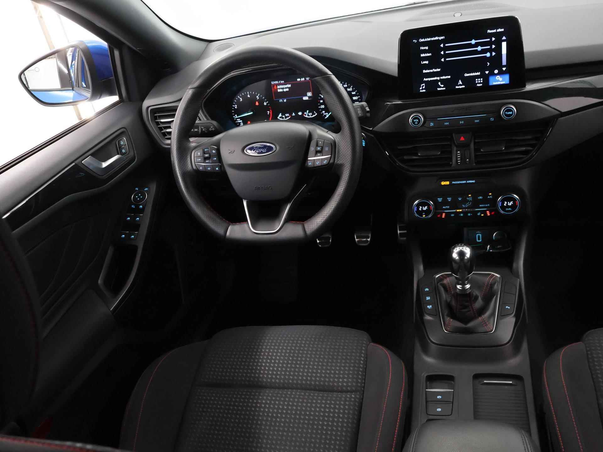 Ford Focus 1.0 EcoBoost ST Line Business | B&O Premium Audio | Navigatie | Winterpack | LED Koplampen | - 10/43
