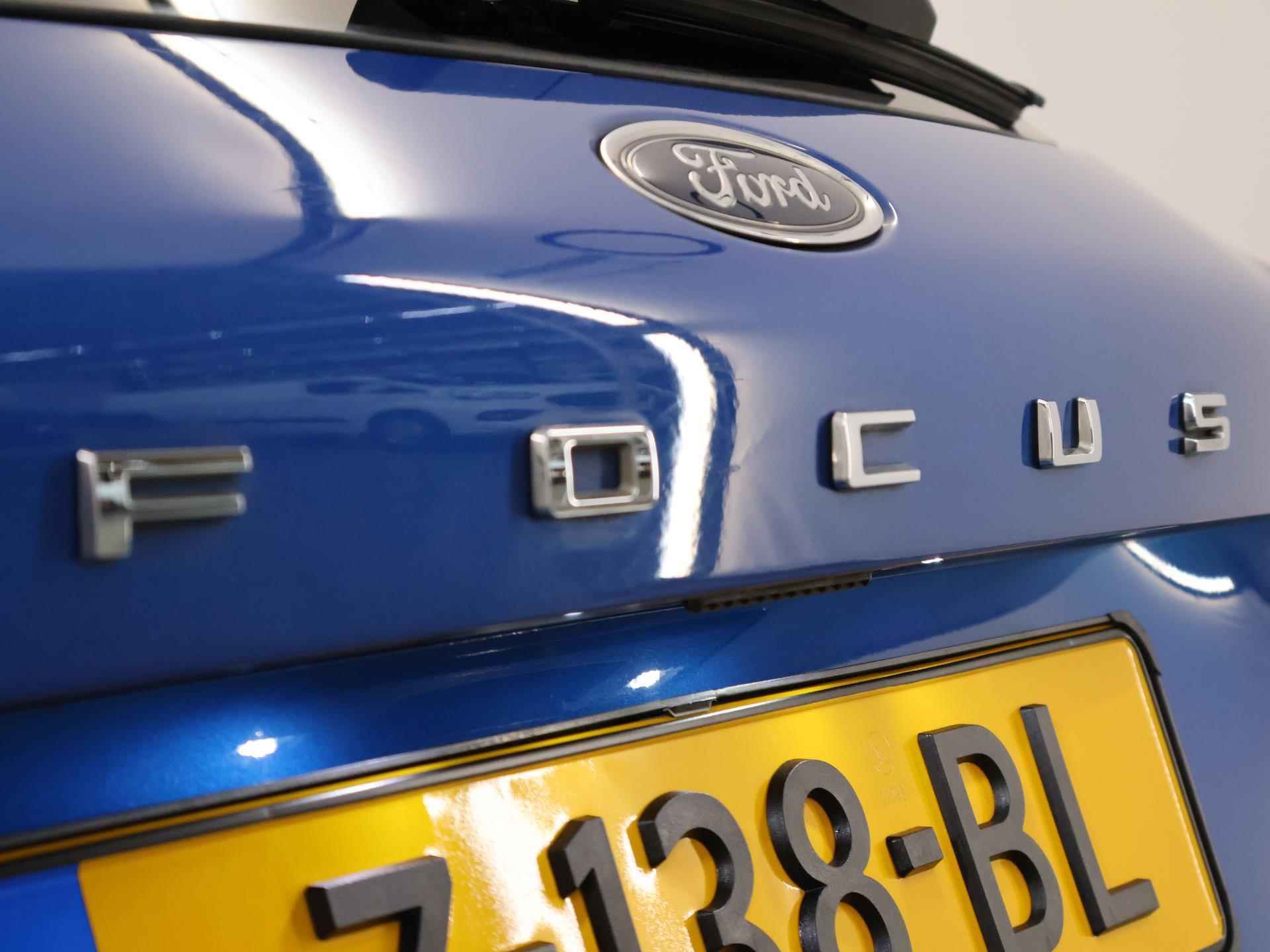 Ford Focus 1.0 EcoBoost ST Line Business | B&O Premium Audio | Navigatie | Winterpack | LED Koplampen | - 39/43