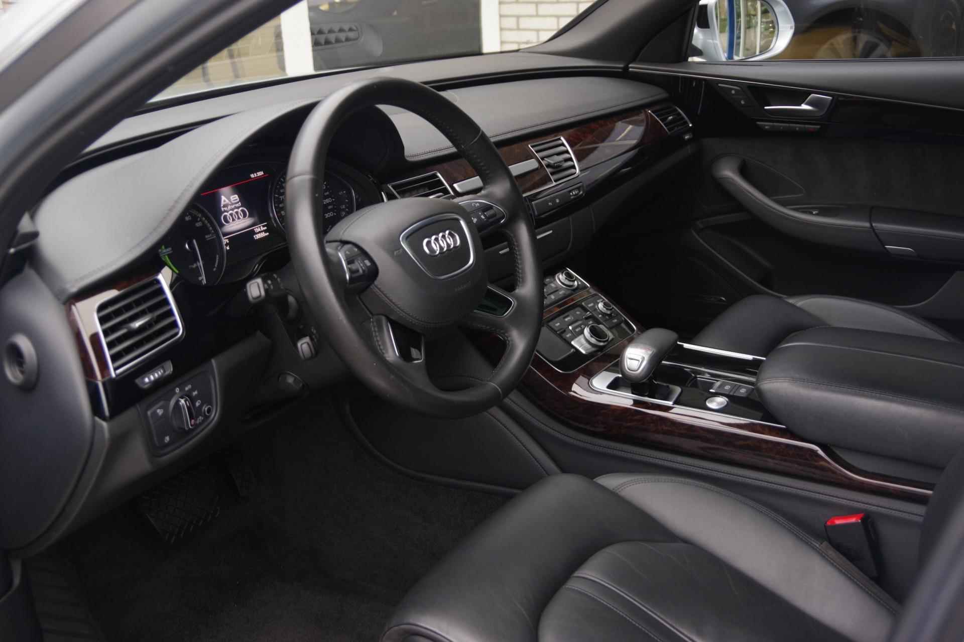 Audi A8 2.0 TFSI Hybrid Camera Navigatie Open dak Leer - 7/50