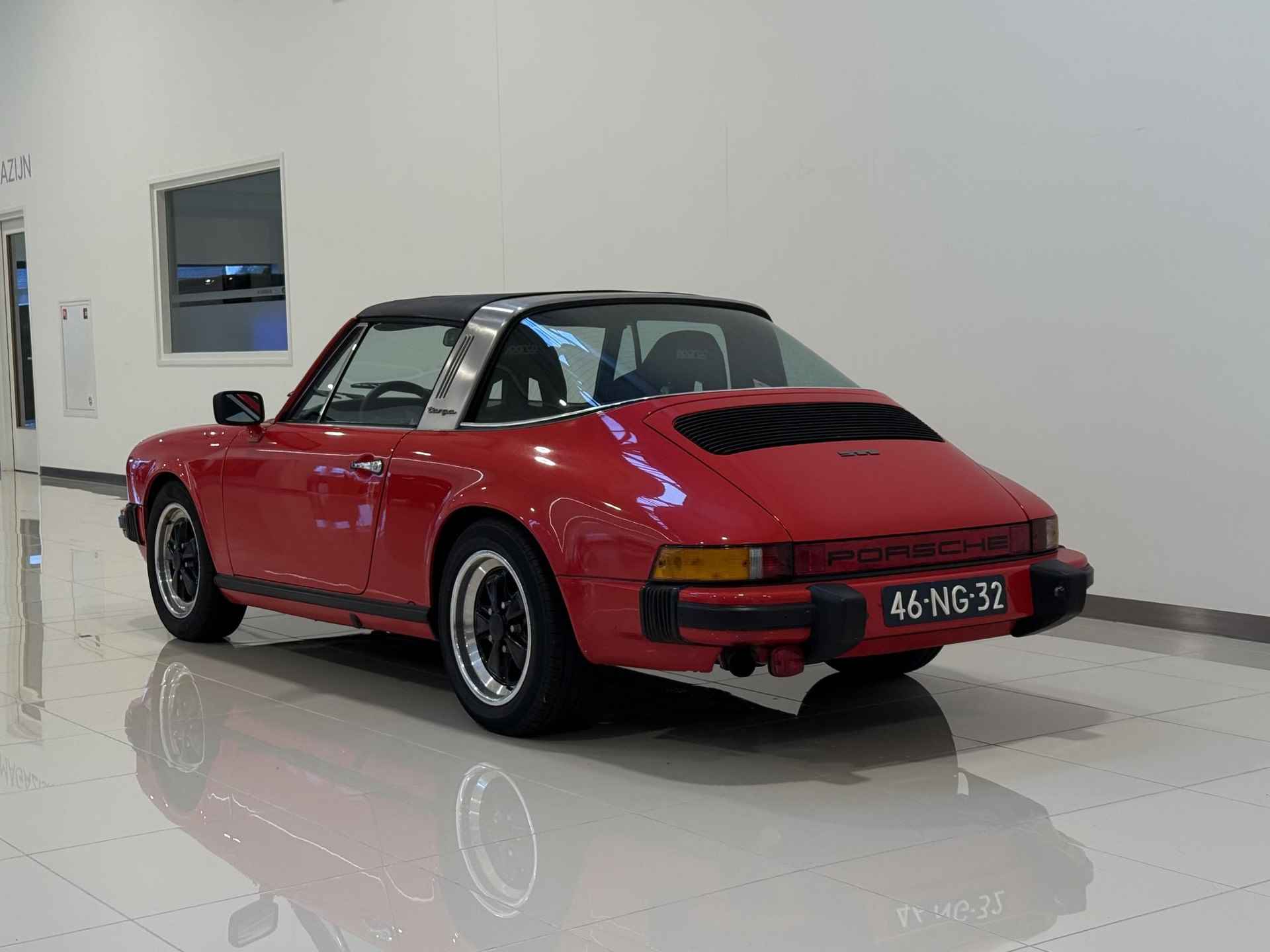 Porsche 911 2.7 Targa | Indisch Rot | 1976 | Pon geleverd | NL auto | Complete Historie bekend - 5/23