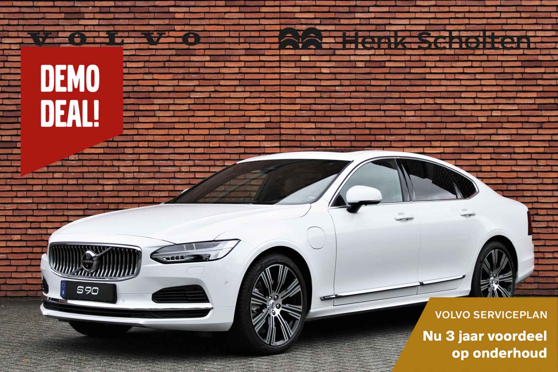 Volvo S90 T8 Recharge AUT8 455PK AWD Ultimate Bright, Nappa leder met stoelventilatie en massagefunctie, Visual Park Assist incl. 360° parkeercamera, Volvo Guard Alarm, Extra getint glas achter, Gelamineerde zijruiten, Bowers & Wilkins High-end geluidssysteem, Luchtvering, 20" lichtmetalen velgen - 31/35