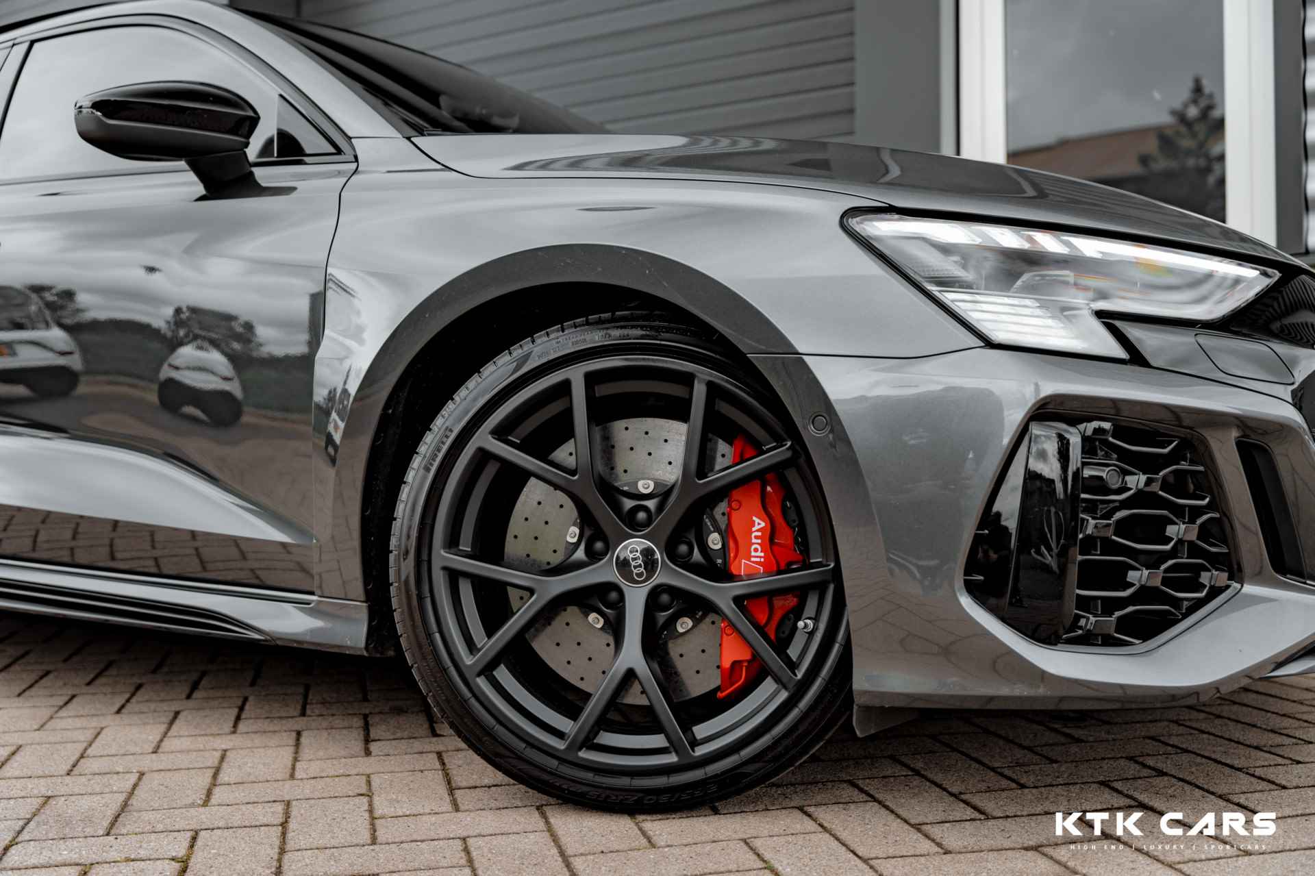 Audi 2.5 TFSI RS3 Sportback |B&O|HuD|Keramisch|Pano|Virtual|Keyless|Sfeer|MatrixLed|Line|ACC|5jGarantie - 4/33