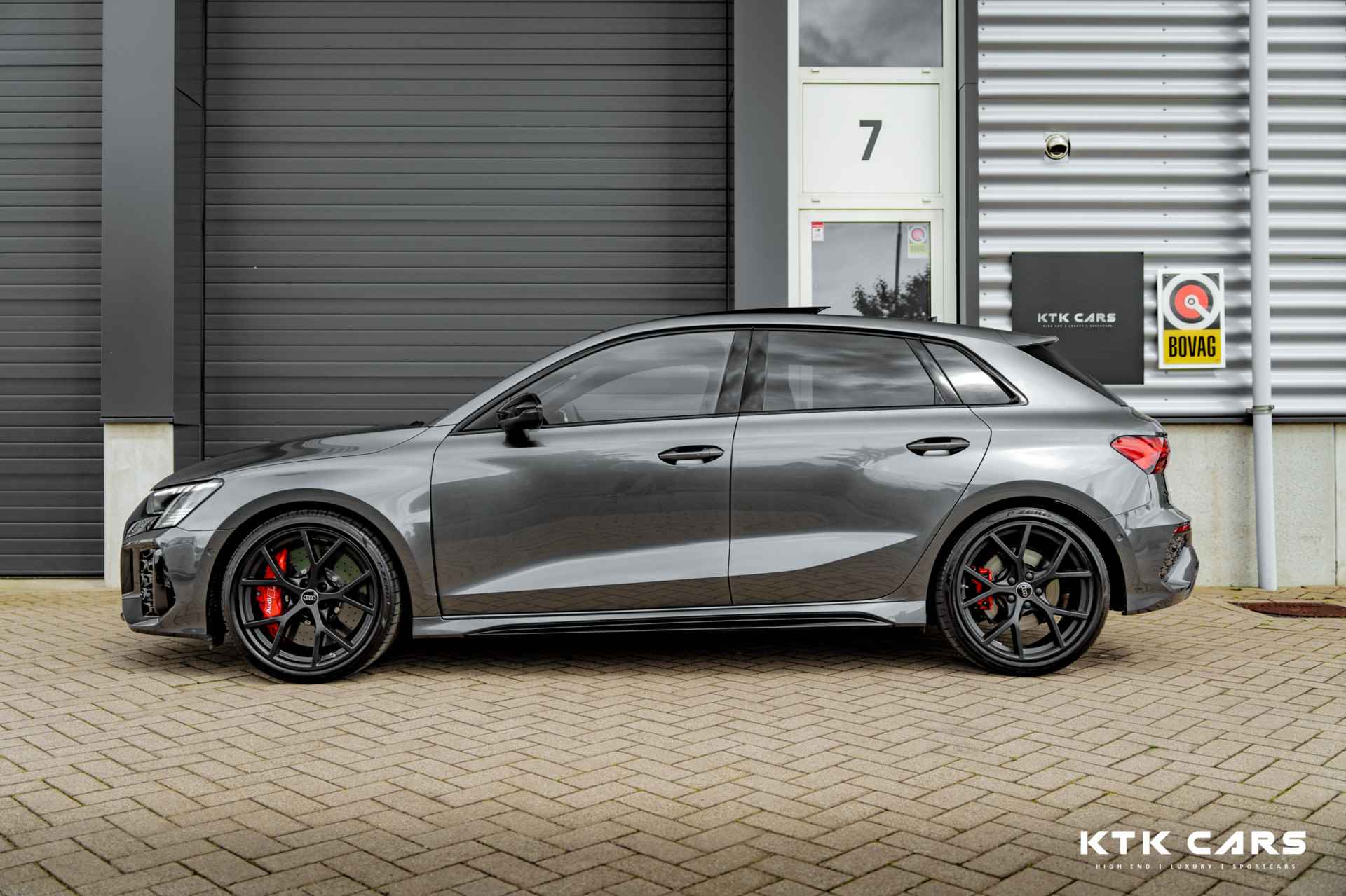 Audi 2.5 TFSI RS3 Sportback |B&O|HuD|Keramisch|Pano|Virtual|Keyless|Sfeer|MatrixLed|Line|ACC|5jGarantie - 7/33