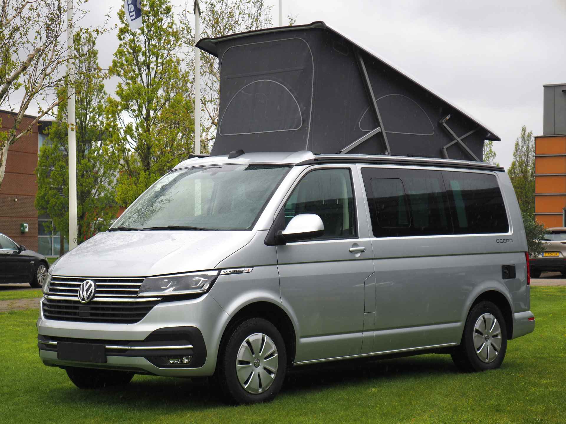 Volkswagen T6.1 California Ocean 2.0 TDI DSG | Noodremassistent | Adaptieve Cruise Control | Apple CarPlay/ Android Auto | Stoelverwarming | Achteruitrijcamera | Bluetooth | Climate Control - 2/16