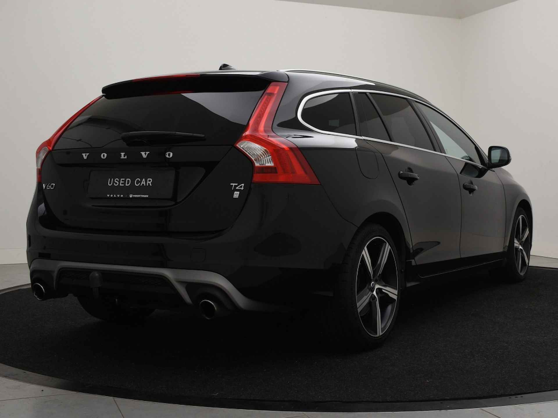 Volvo V60 T4 BUSINESS SPORT LUXURY LINE SCHUIFDAK XENON STANDKACHEL NAVI - 4/35