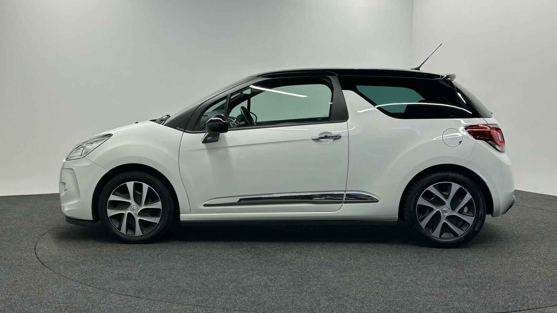 Citroen DS3 1.2 VTi Chic NAVIGATIE ECC CRUISE 114000 KM - 9/38