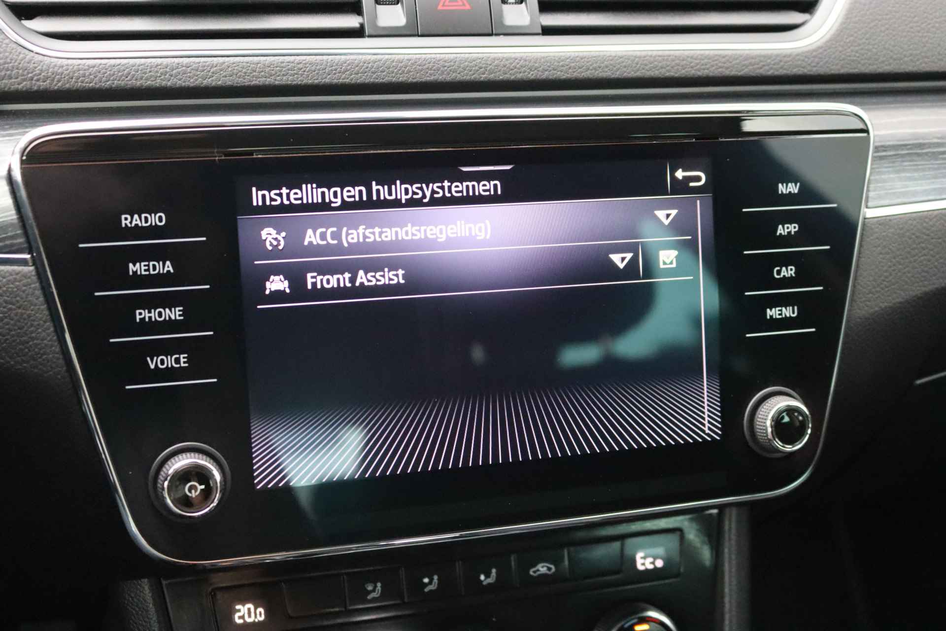 Škoda Superb 1.4 TSI iV PHEV Business Edition Plus Camera/Navigatie/Adaptive-cruise/Carplay-android - 18/30