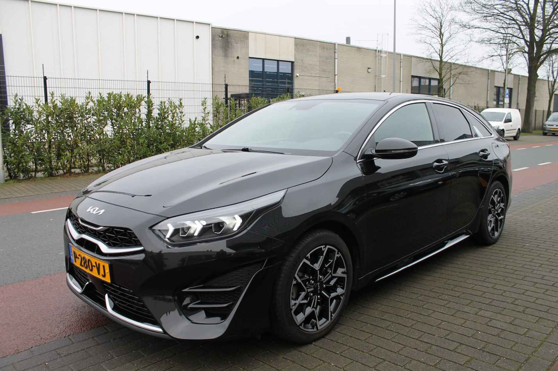 Kia Proceed