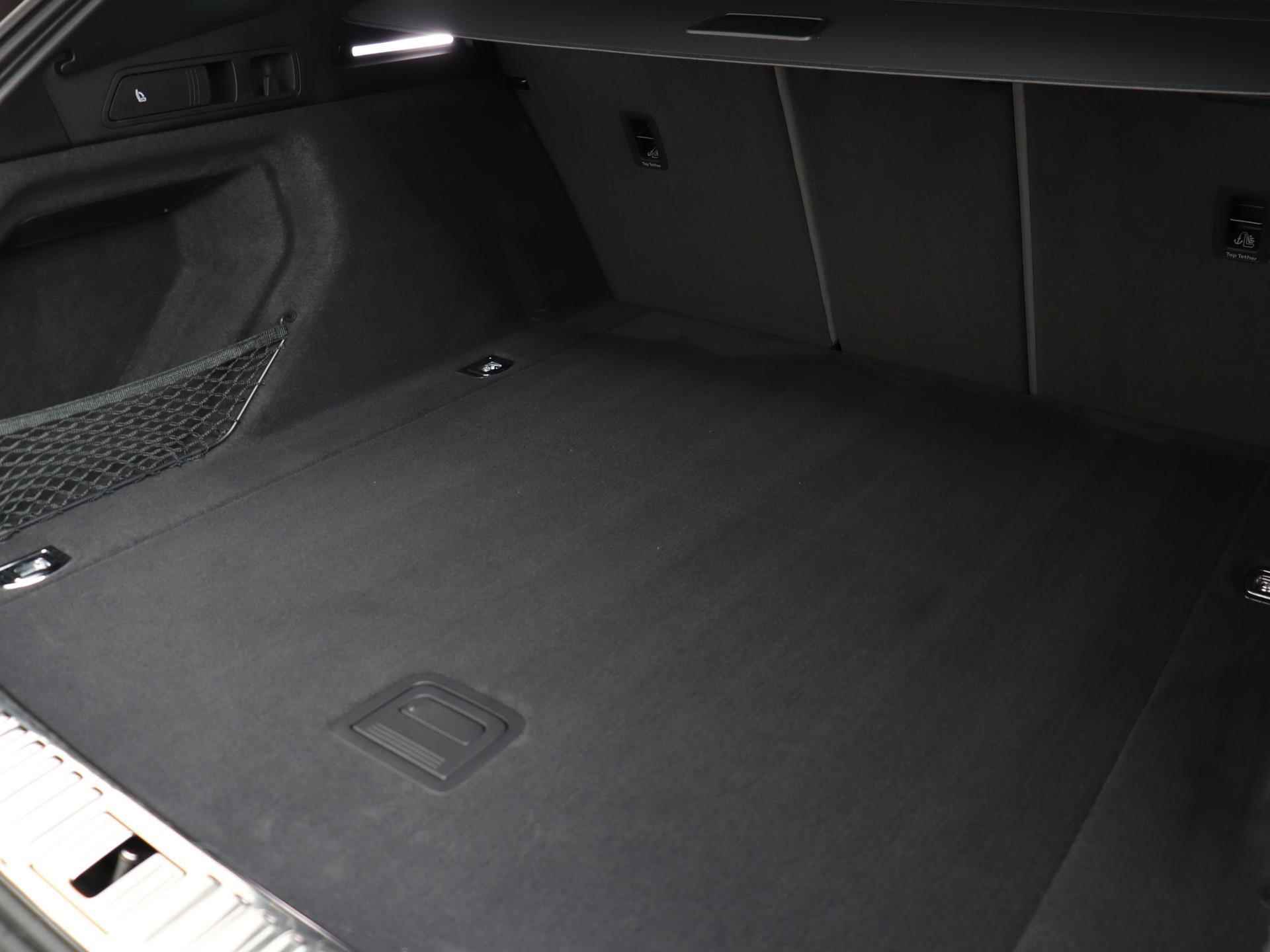 Audi Q8 e-tron 55 quattro S Edition 115 kWh 408 PK | S-Line | Panoramadak | Keyless | Matrix-LED | B&O | Apple CarPlay | - 20/65