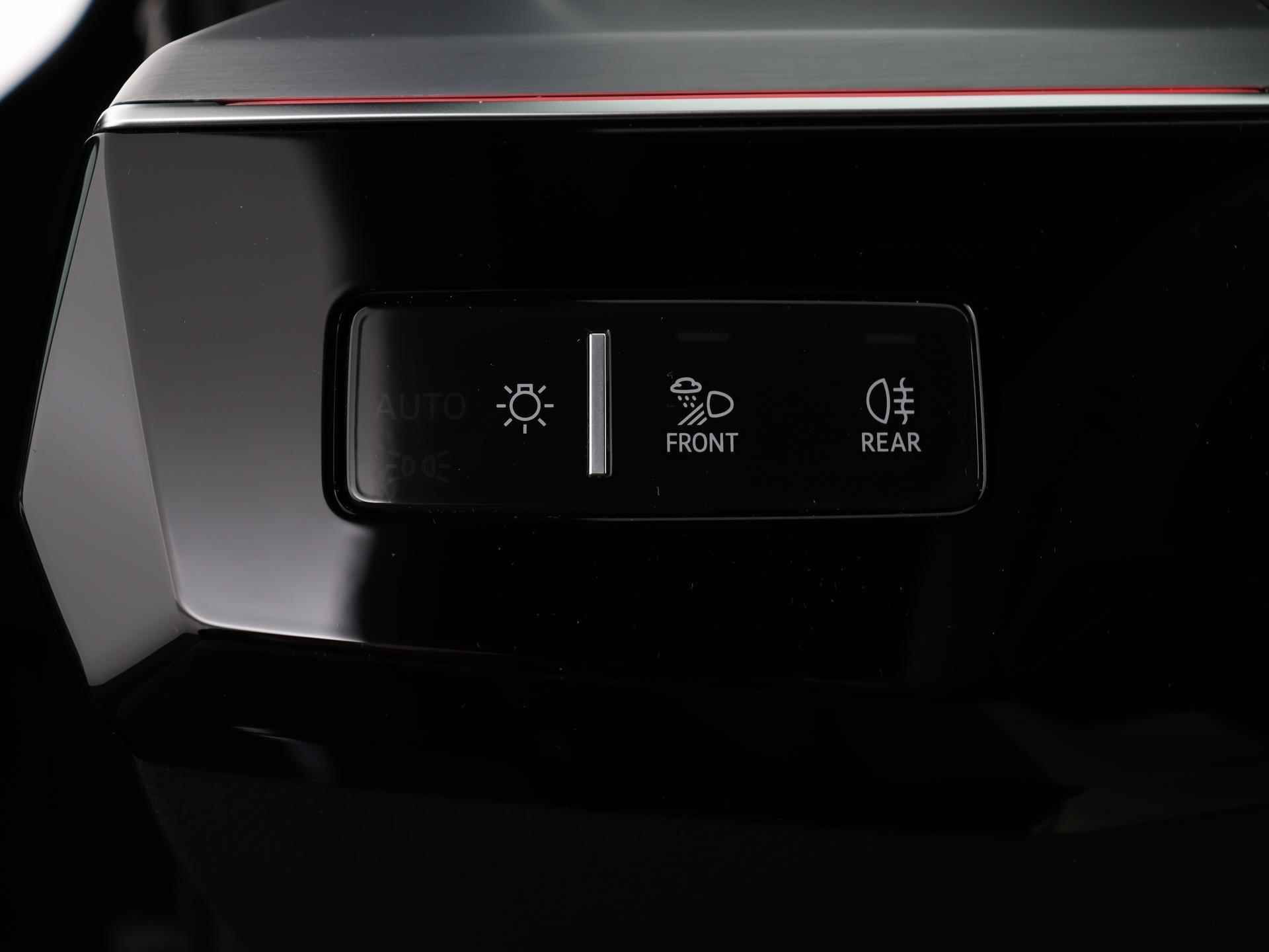 Audi Q8 e-tron 55 quattro S Edition 115 kWh 408 PK | S-Line | Panoramadak | Keyless | Matrix-LED | B&O | Apple CarPlay | - 32/65