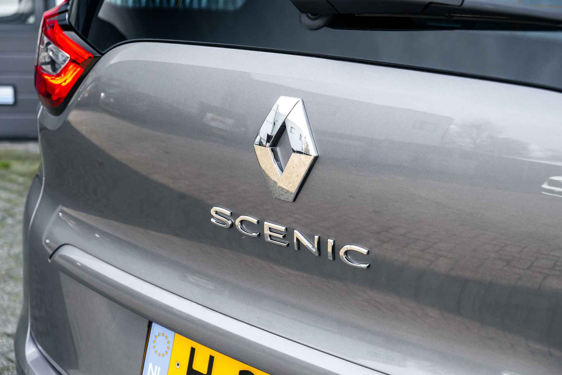Renault Grand Scénic 1.3 TCe 140 PK Limited | Trekhaak | Parkeersensoren V + A | | incl. Bovag rijklaarpakket met 12 maanden garantie - 28/60