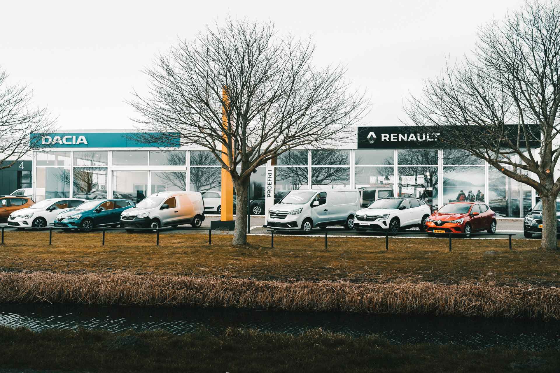 Renault Grand Scénic 1.3 TCe 140 PK Limited | Trekhaak | Parkeersensoren V + A | | incl. Bovag rijklaarpakket met 12 maanden garantie - 60/60