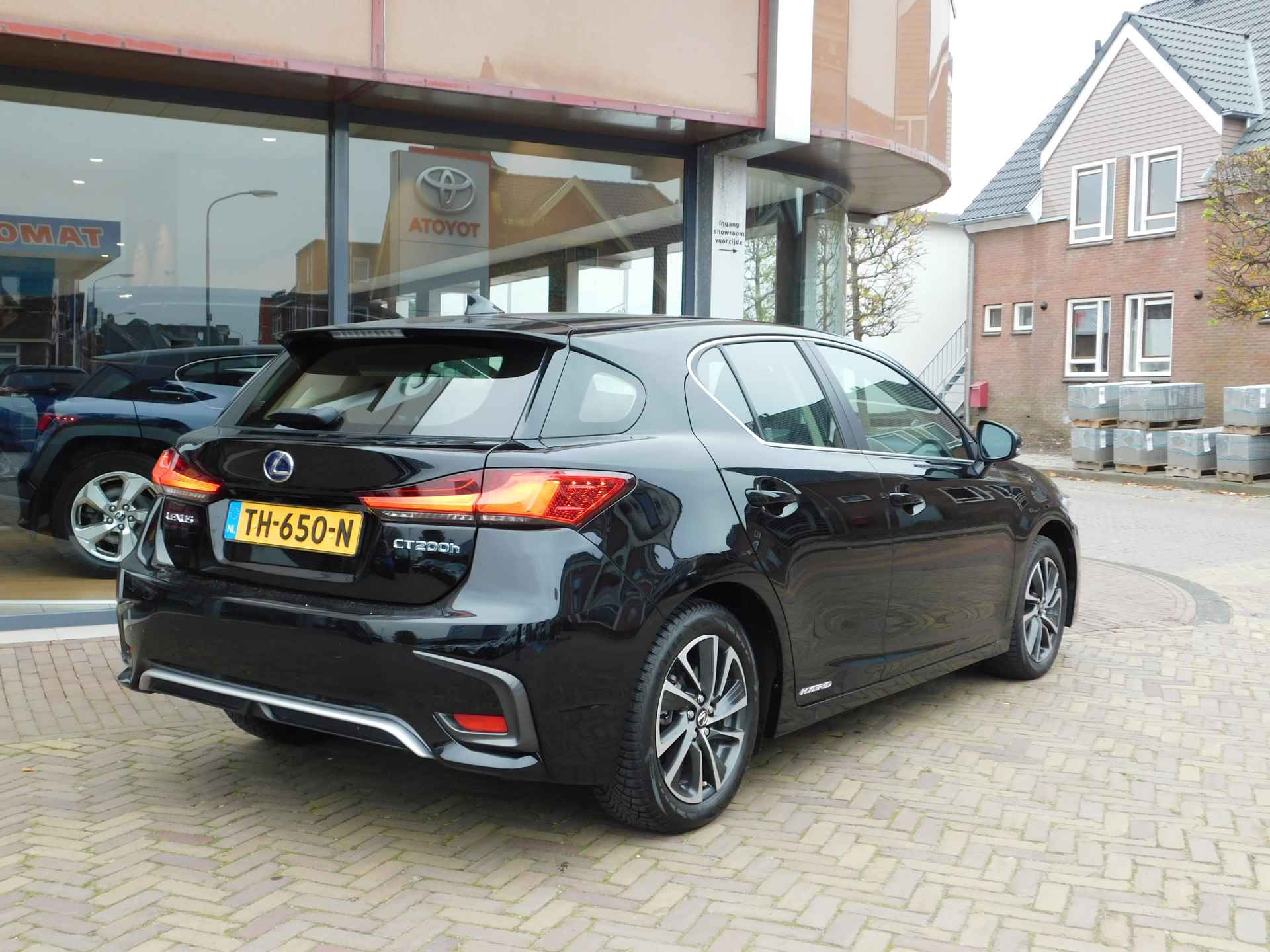 Lexus CT 200h Business Line - 34/42