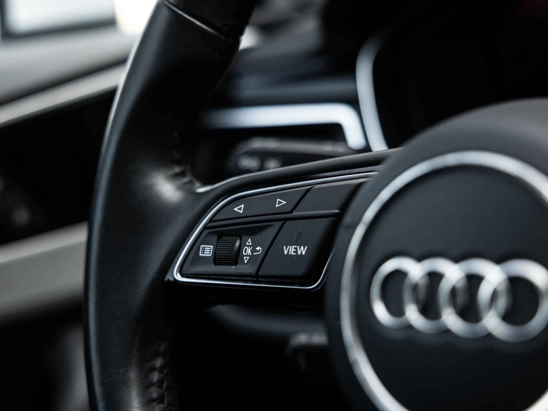 Audi A4 allroad quattro 45 TFSI  | Elektrische Uitklapbare Trekhaak | Navi | Leder | Camera | Panorama Dak | PDC V+A | Cruise | LED | Virtual Cockpit | Elektrische Achterklep | - 17/54