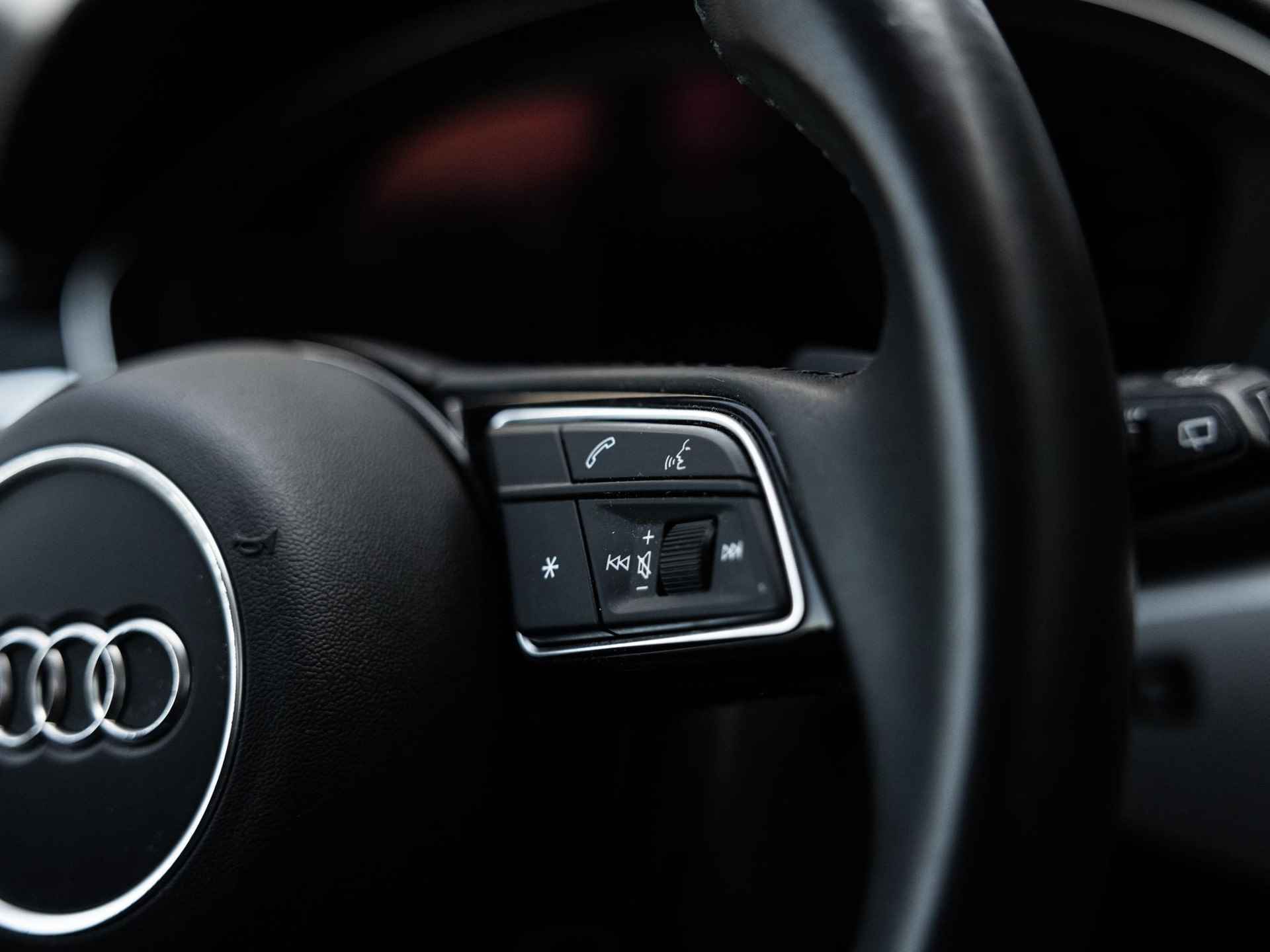 Audi A4 allroad quattro 45 TFSI  | Elektrische Uitklapbare Trekhaak | Navi | Leder | Camera | Panorama Dak | PDC V+A | Cruise | LED | Virtual Cockpit | Elektrische Achterklep | - 18/54