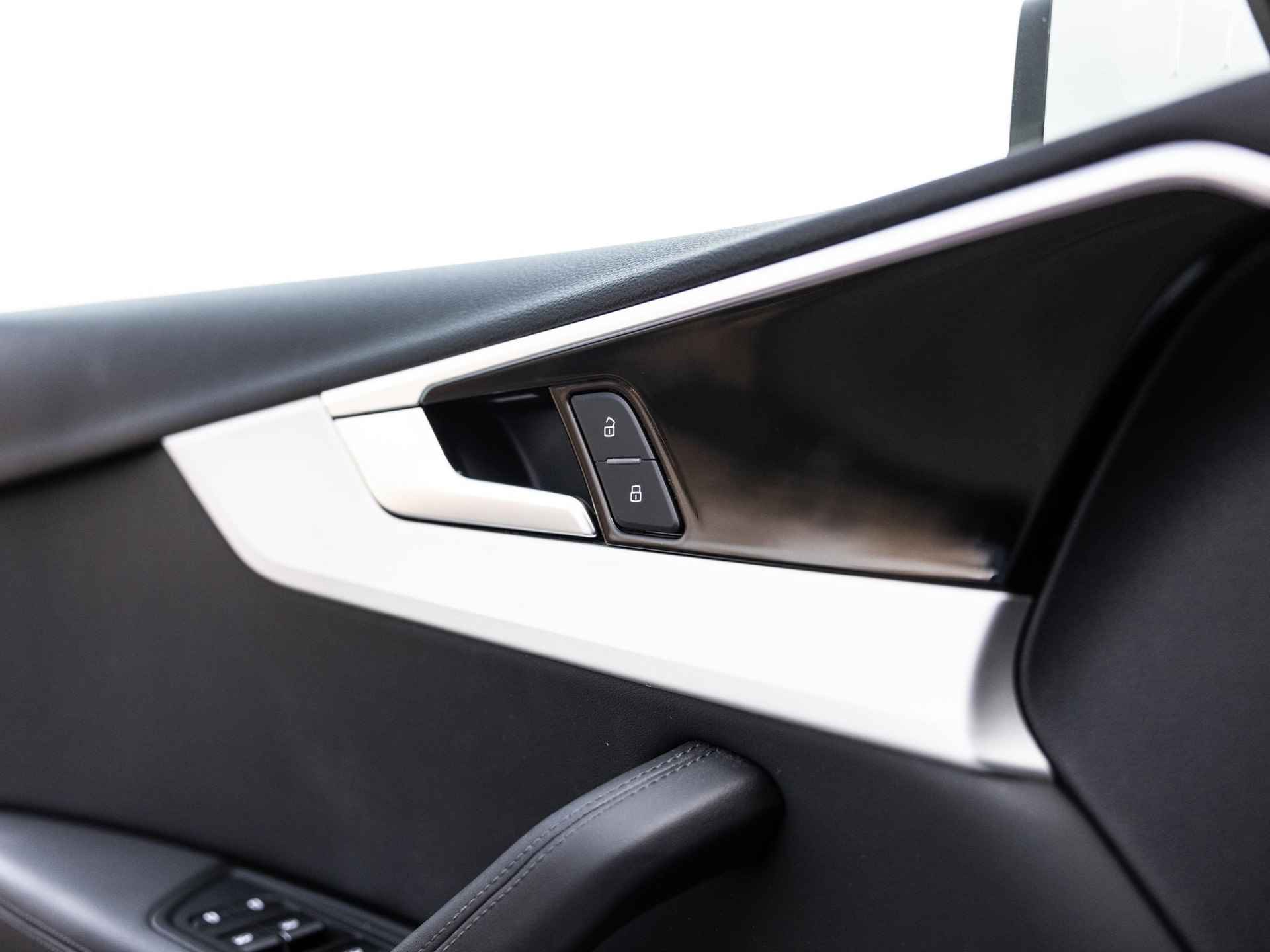 Audi A4 allroad quattro 45 TFSI  | Elektrische Uitklapbare Trekhaak | Navi | Leder | Camera | Panorama Dak | PDC V+A | Cruise | LED | Virtual Cockpit | Elektrische Achterklep | - 37/54
