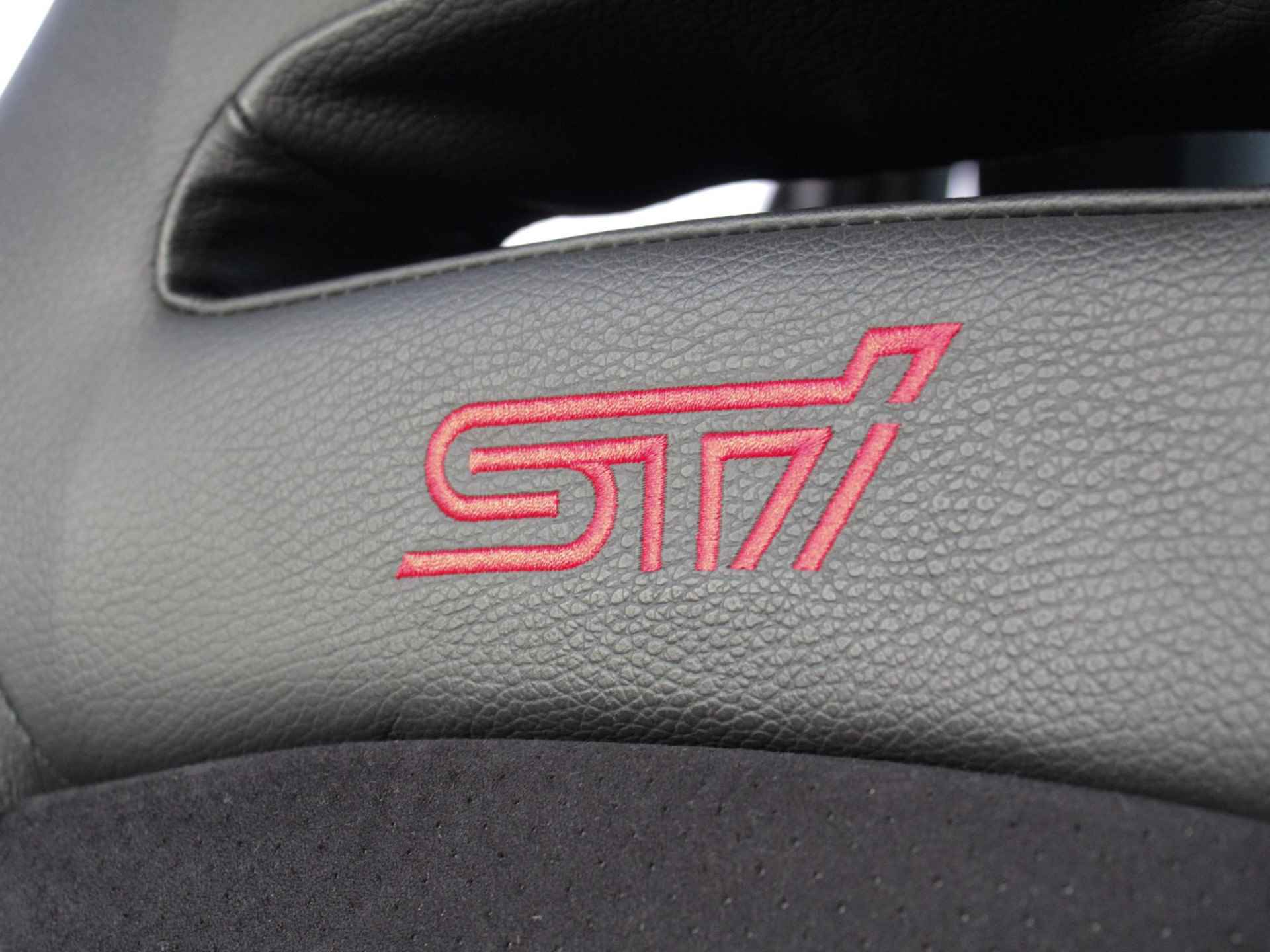 Subaru WRX STI 2.5 T Sport Executive - 17/35