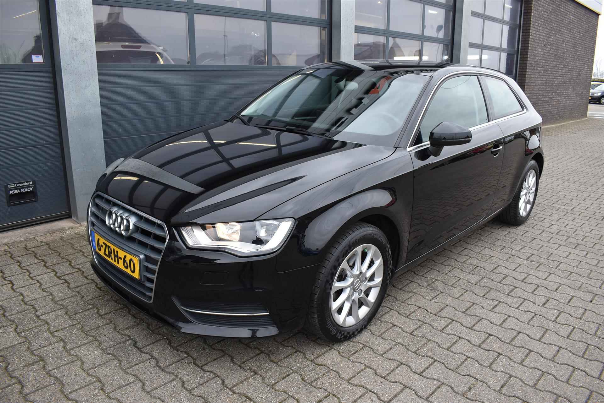 AUDI A3 1.2 TFSI 110pk Attraction Pro line - 12/26