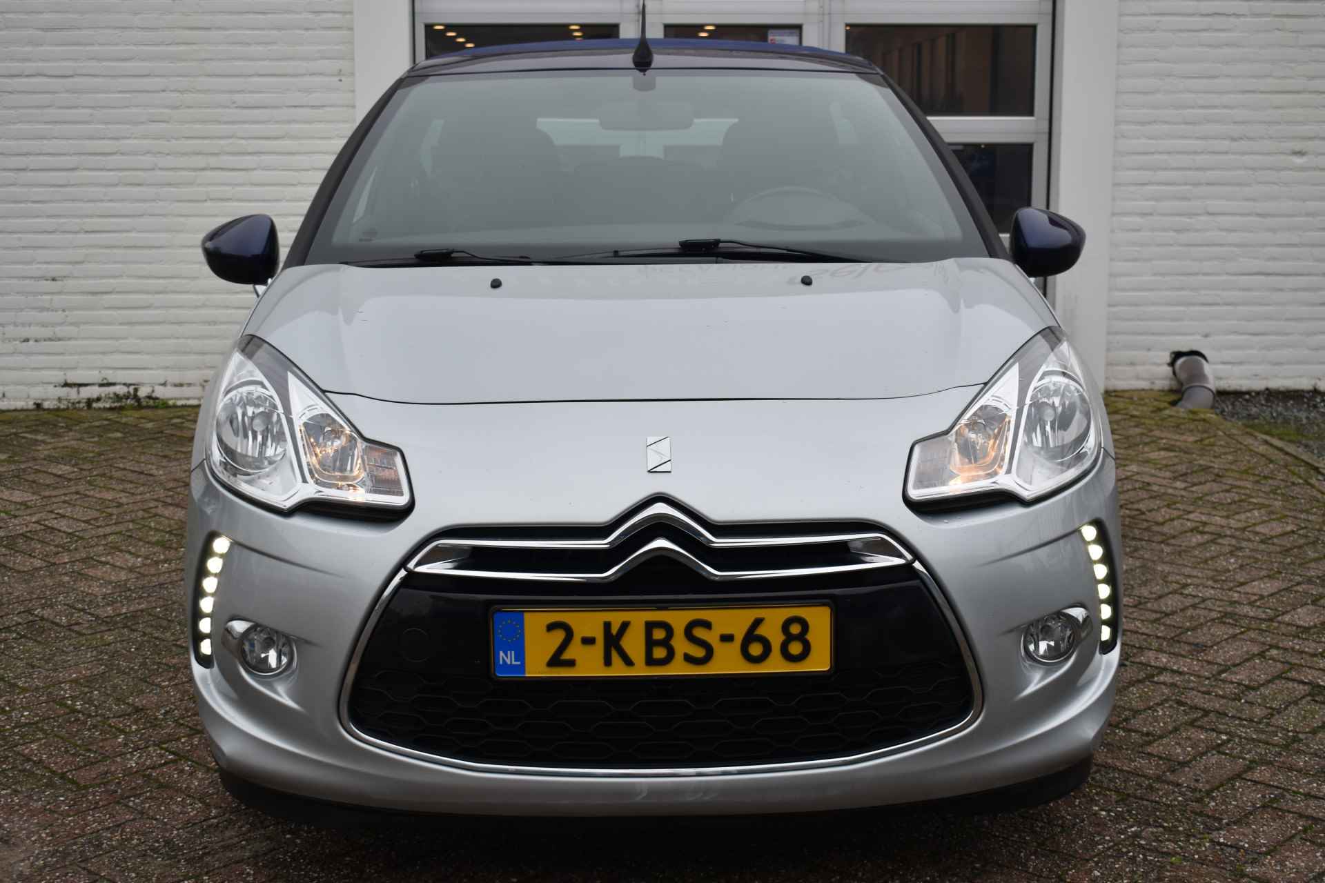 Citroën DS3 Cabrio VTi 82 Chic | Airco | Radio C/D | Cabrio | -- - 17/35