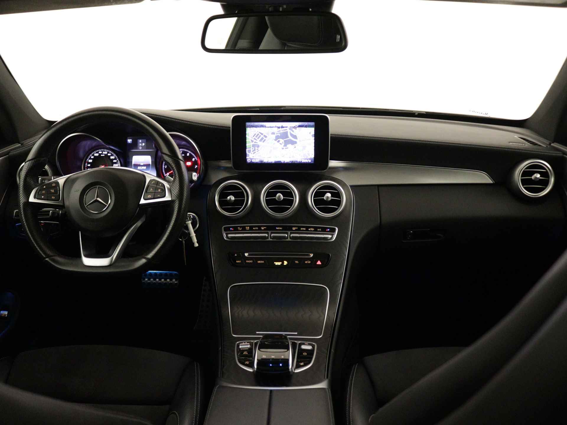 Mercedes-Benz C-Klasse 180 AMG Premium Multispaaks lichtmetalen velgen | Panoramadak | Multispaaks lichtmetalen | Navigatie | Parking support | - 6/46