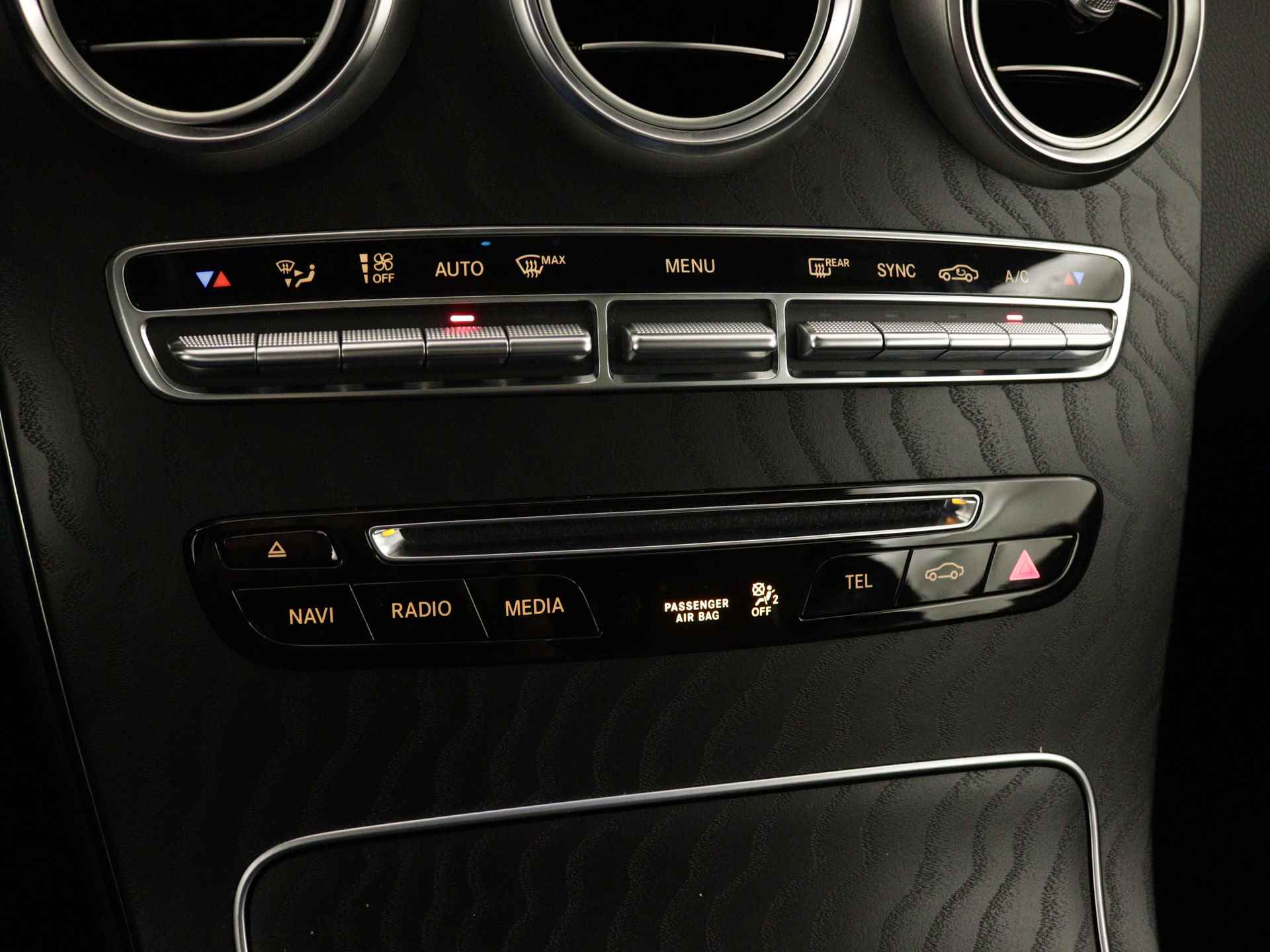 Mercedes-Benz C-Klasse 180 AMG Premium Multispaaks lichtmetalen velgen | Panoramadak | Multispaaks lichtmetalen | Navigatie | Parking support | - 12/46